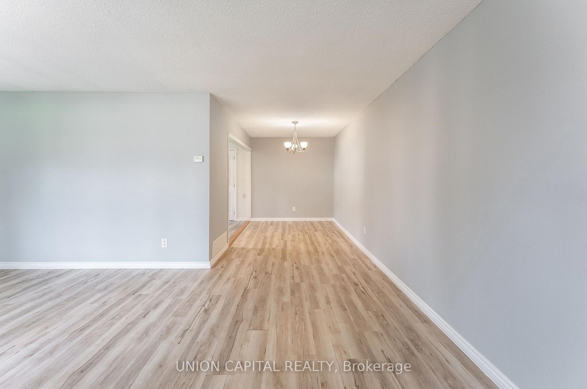 Photo 3 of 443 Brest Court, Oshawa, Central — HOMEH