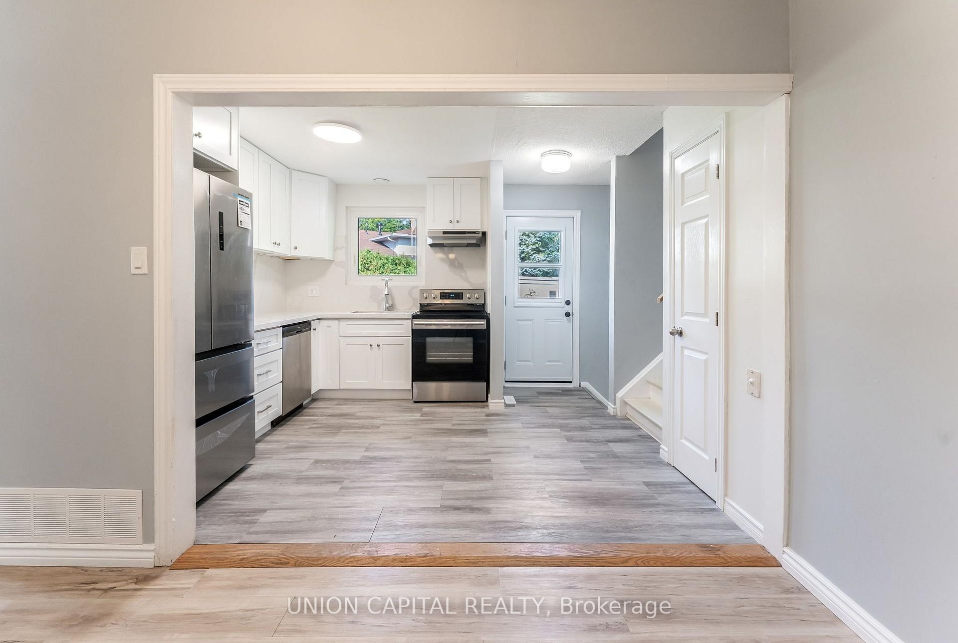 Photo 12 of 443 Brest Court, Oshawa, Central — HOMEH