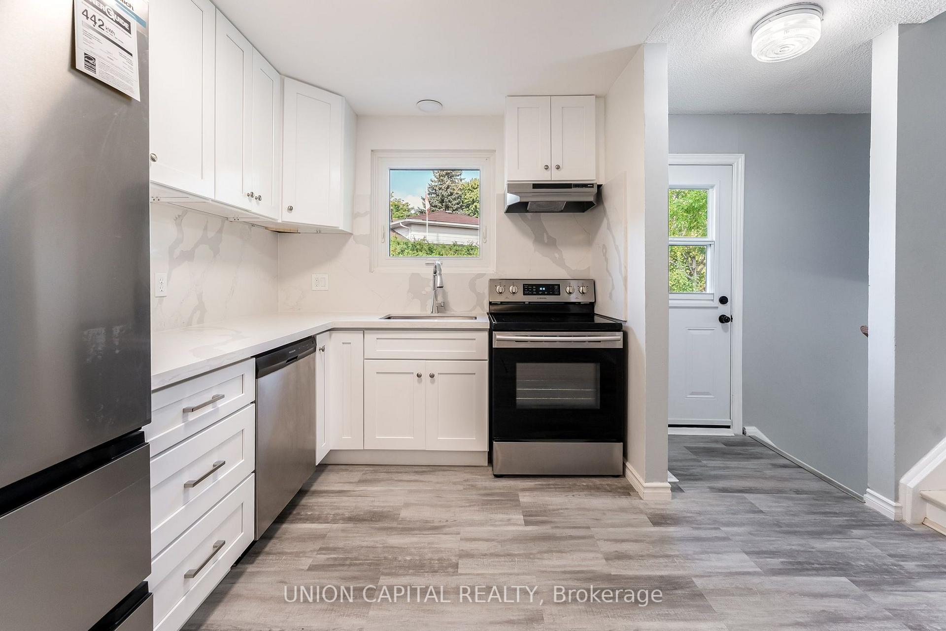 Photo 14 of 443 Brest Court, Oshawa, Central — HOMEH