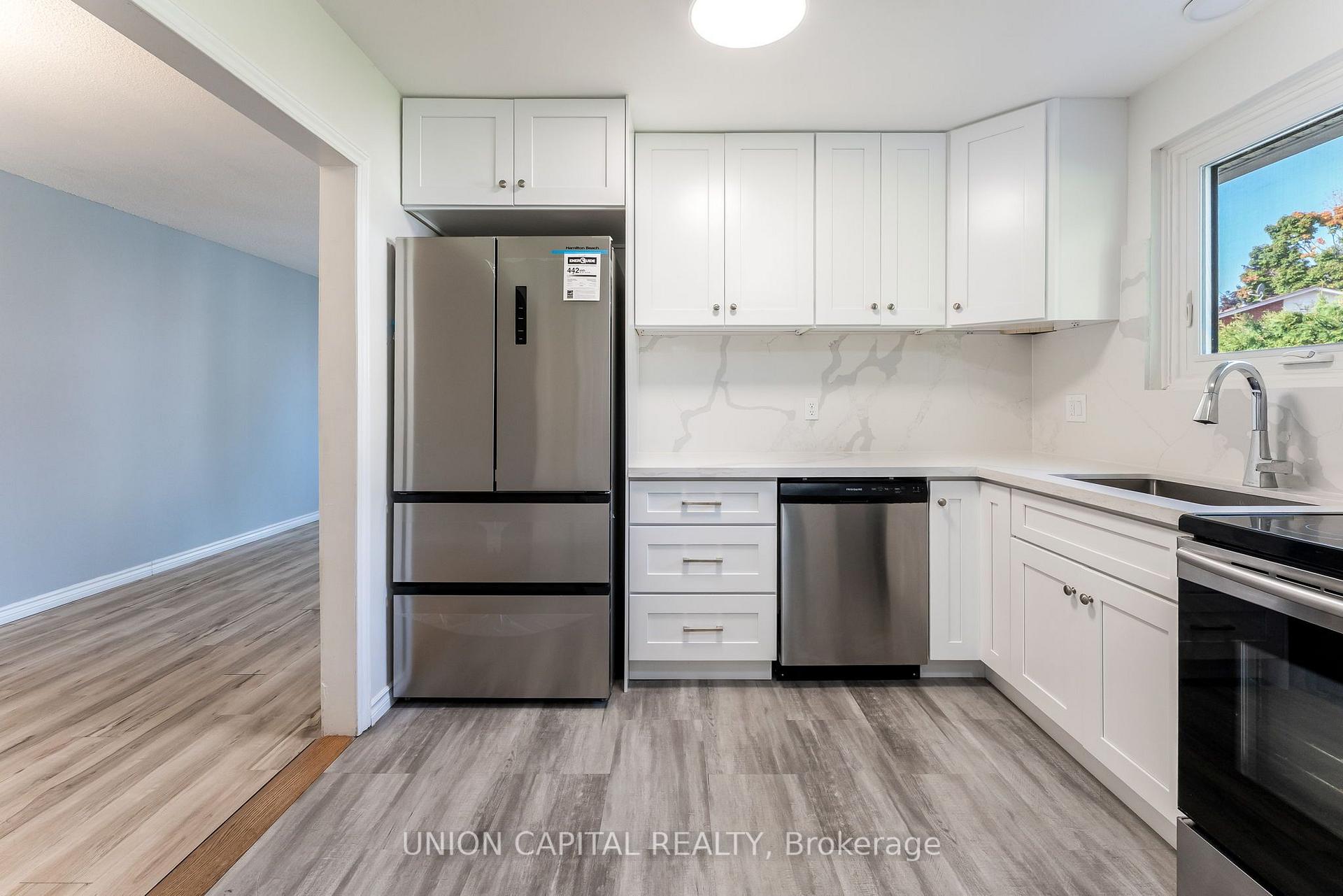 Photo 17 of 443 Brest Court, Oshawa, Central — HOMEH