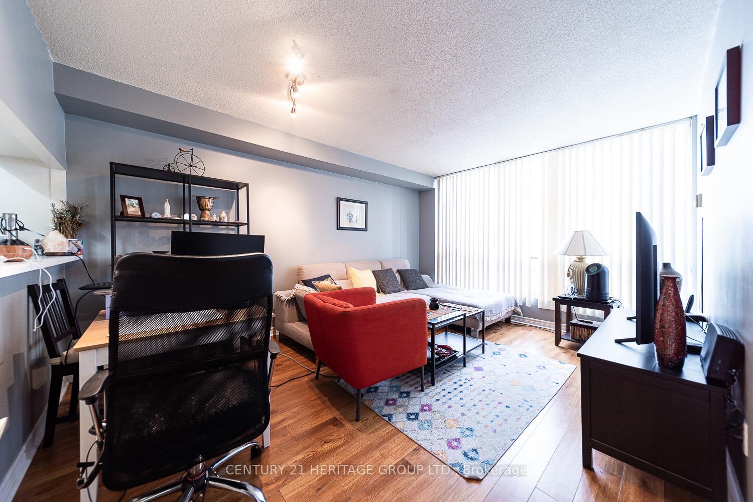 Photo 7 of Unit 1601, 101 Subway Crescent, Etobicoke, Islington-City Centre West — HOMEH