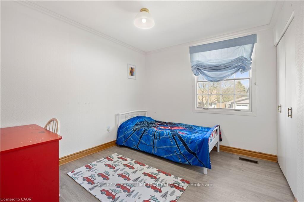 Photo 28 of 277 Blackacres Boulevard, London, North F — HOMEH