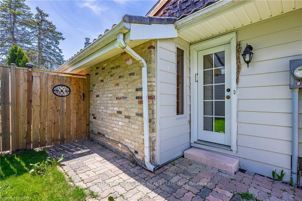 Photo 42 of 277 Blackacres Boulevard, London, North F — HOMEH