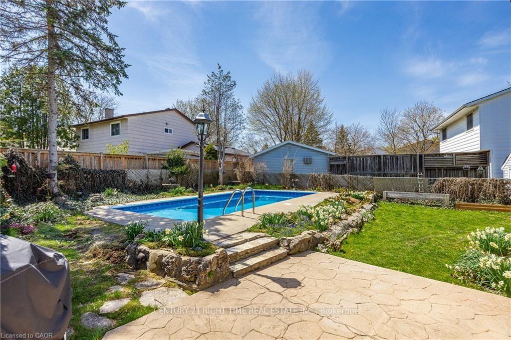 Photo 43 of 277 Blackacres Boulevard, London, North F — HOMEH