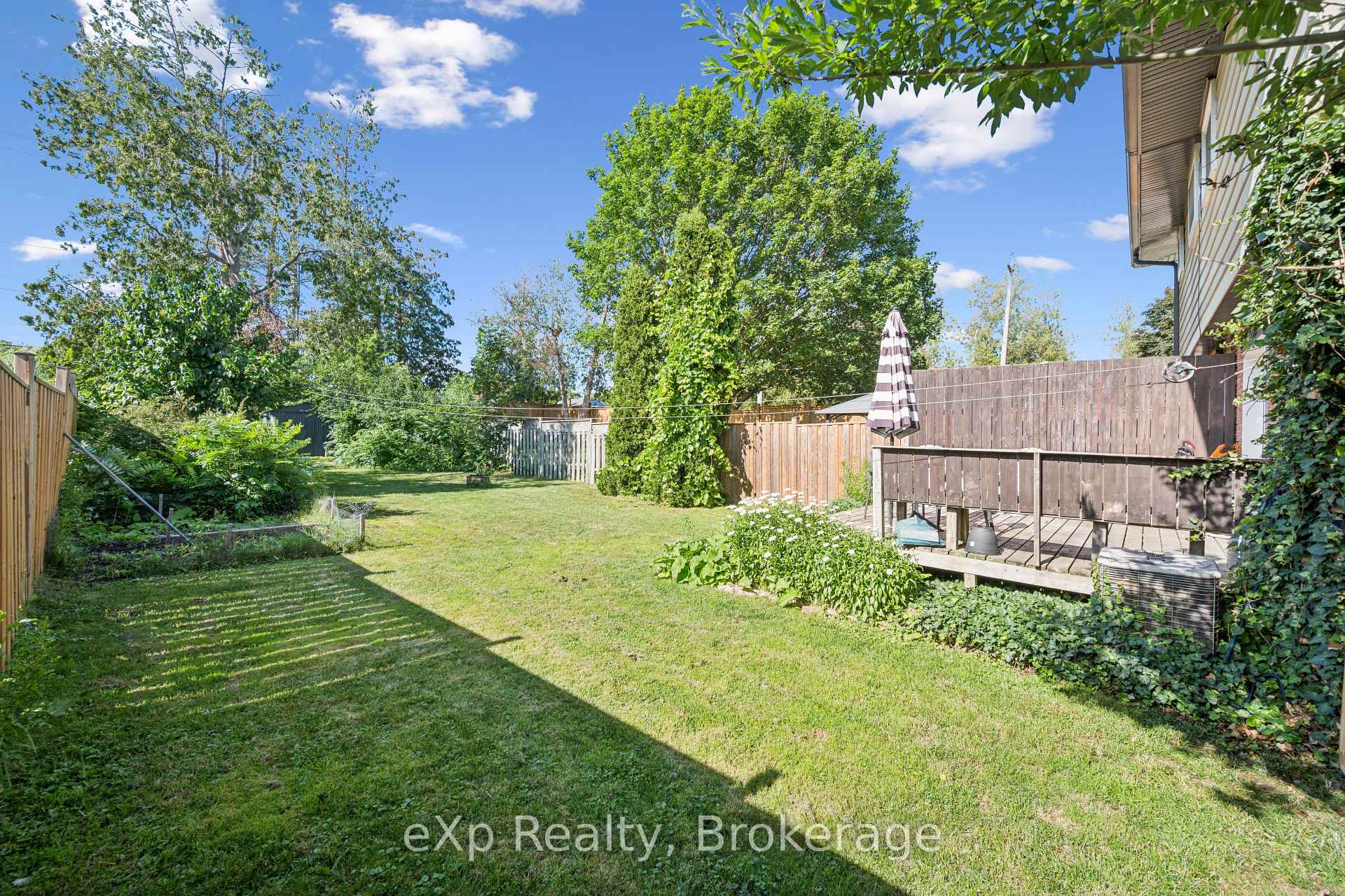 Photo 34 of 56 Bretz Avenue, Cambridge, Silver Heights — HOMEH