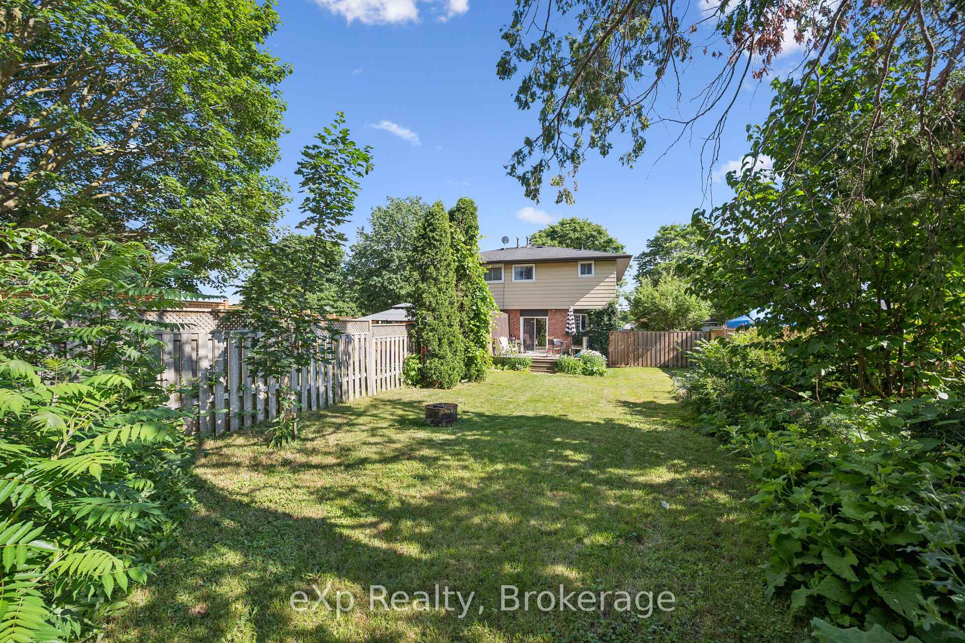 Photo 39 of 56 Bretz Avenue, Cambridge, Silver Heights — HOMEH