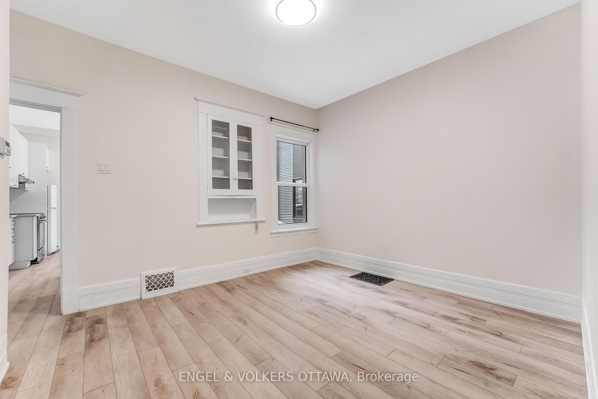 Photo 6 of Unit 2, 170 Ivy Crescent, Ottawa, Lindenlea — HOMEH