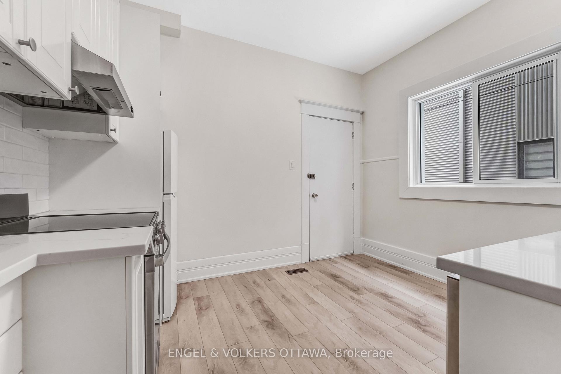 Photo 13 of Unit 2, 170 Ivy Crescent, Ottawa, Lindenlea — HOMEH