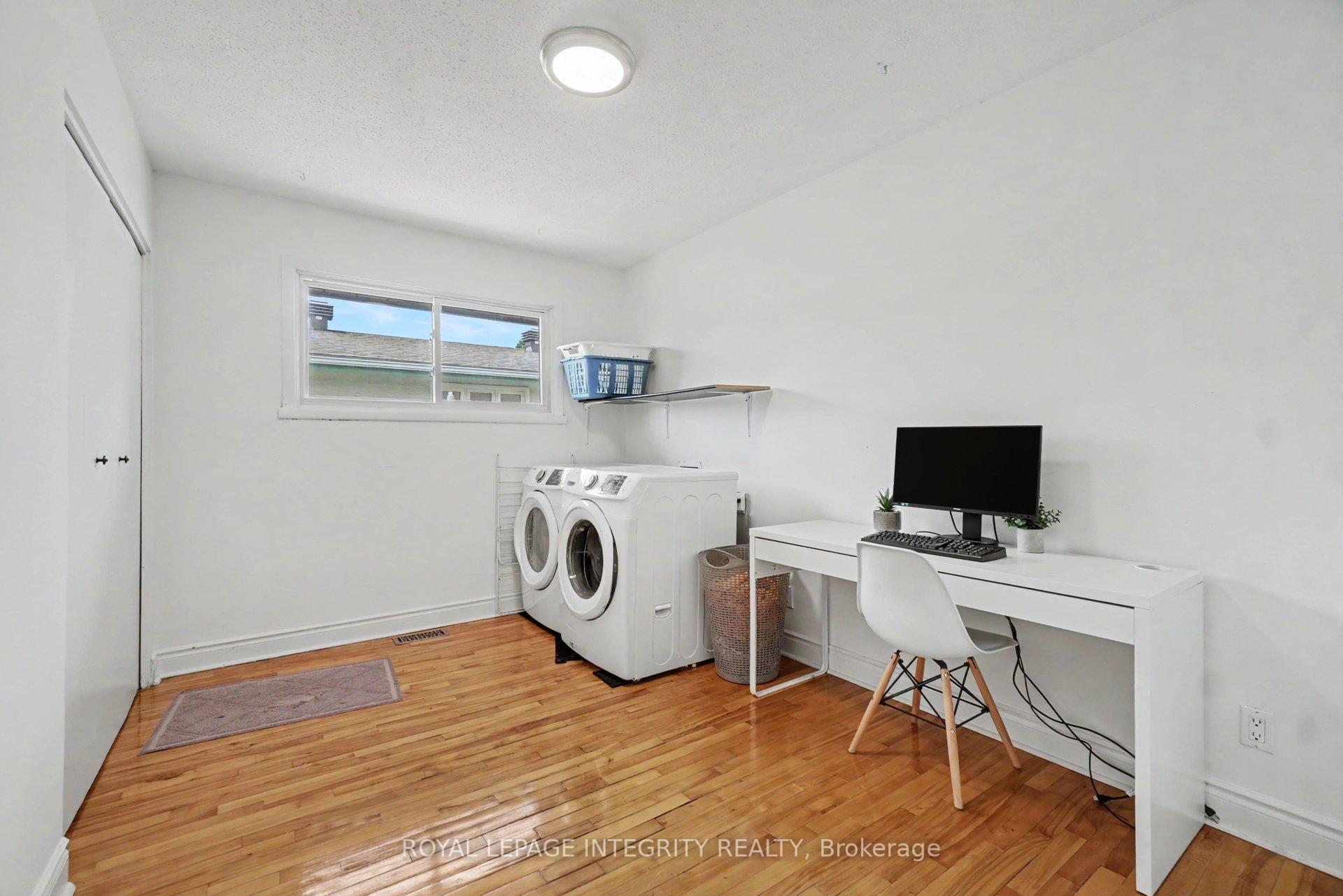 Photo 11 of 2450 Magnus Avenue, Ottawa, Hawthorne Meadows — HOMEH
