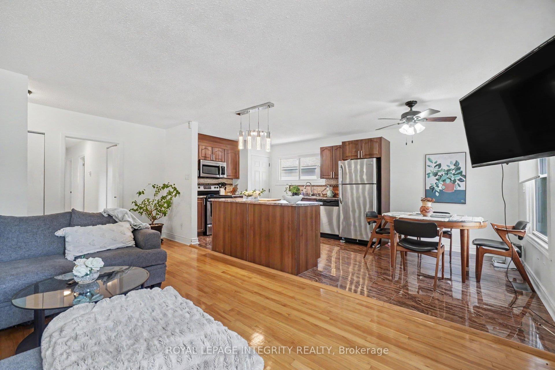 Photo 15 of 2450 Magnus Avenue, Ottawa, Hawthorne Meadows — HOMEH