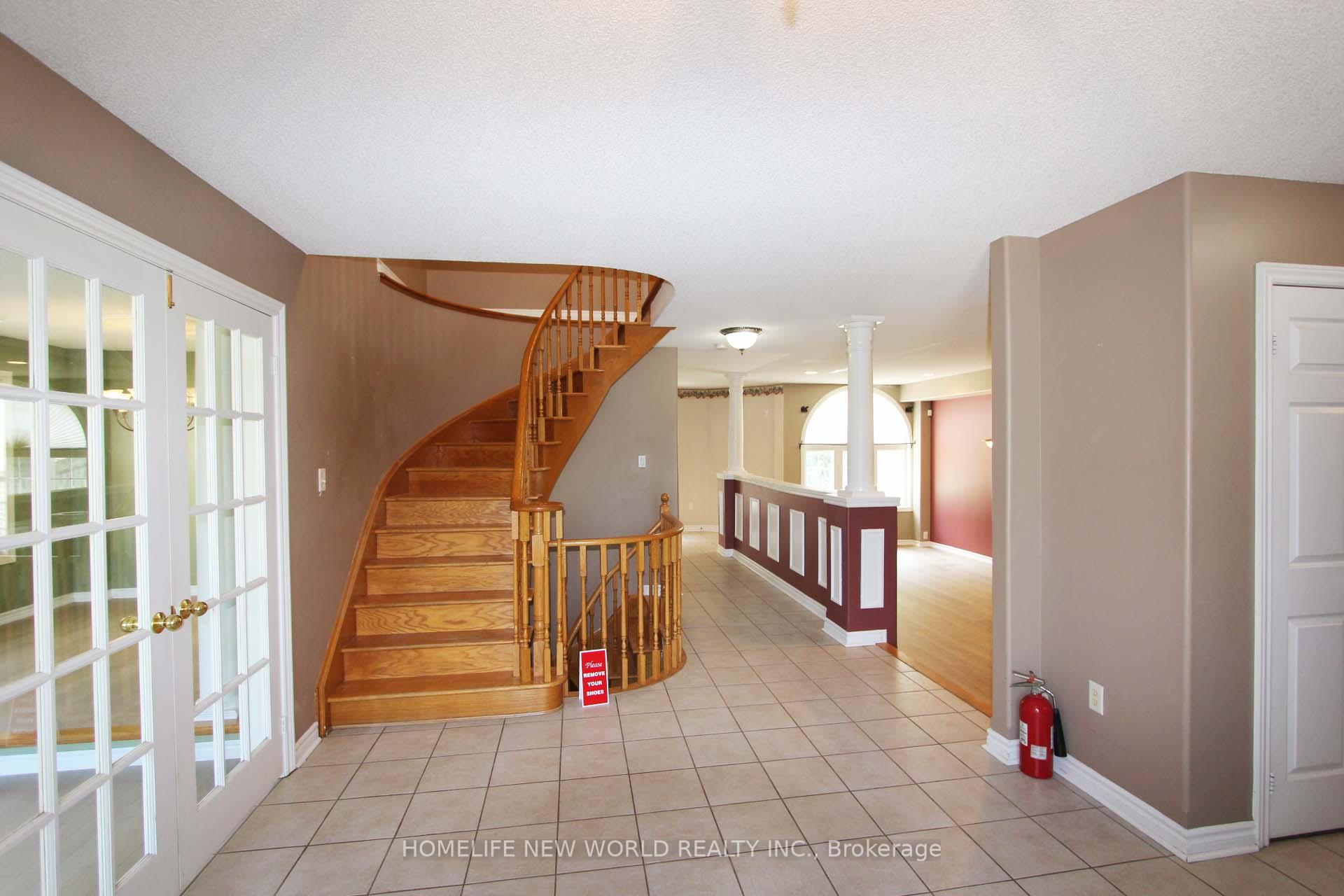 Photo 3 of 37 Grants Way, Barrie, Ardagh — HOMEH