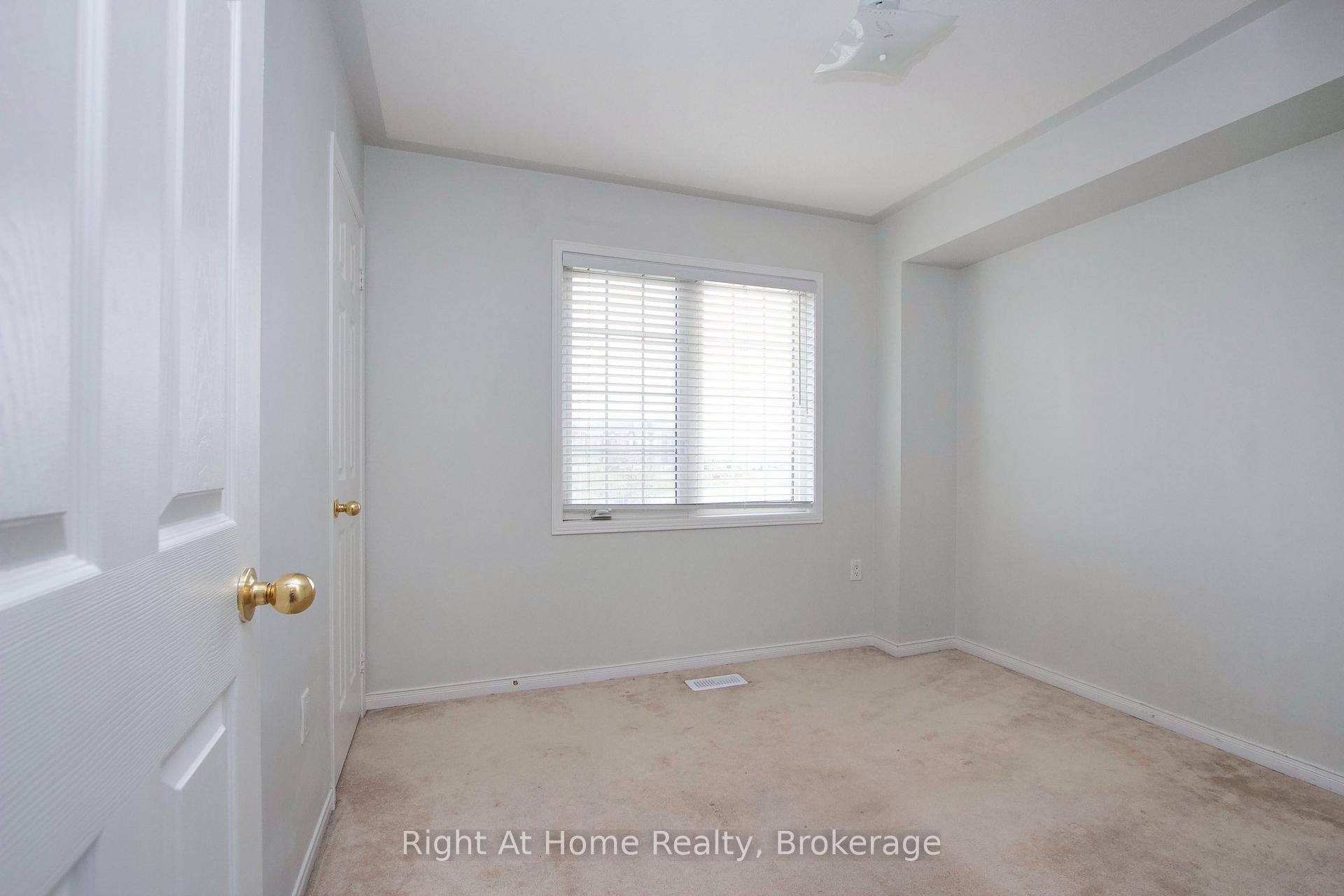 Photo 12 of Unit Unit 65, 65 Cooperage Lane, Ajax, Central — HOMEH