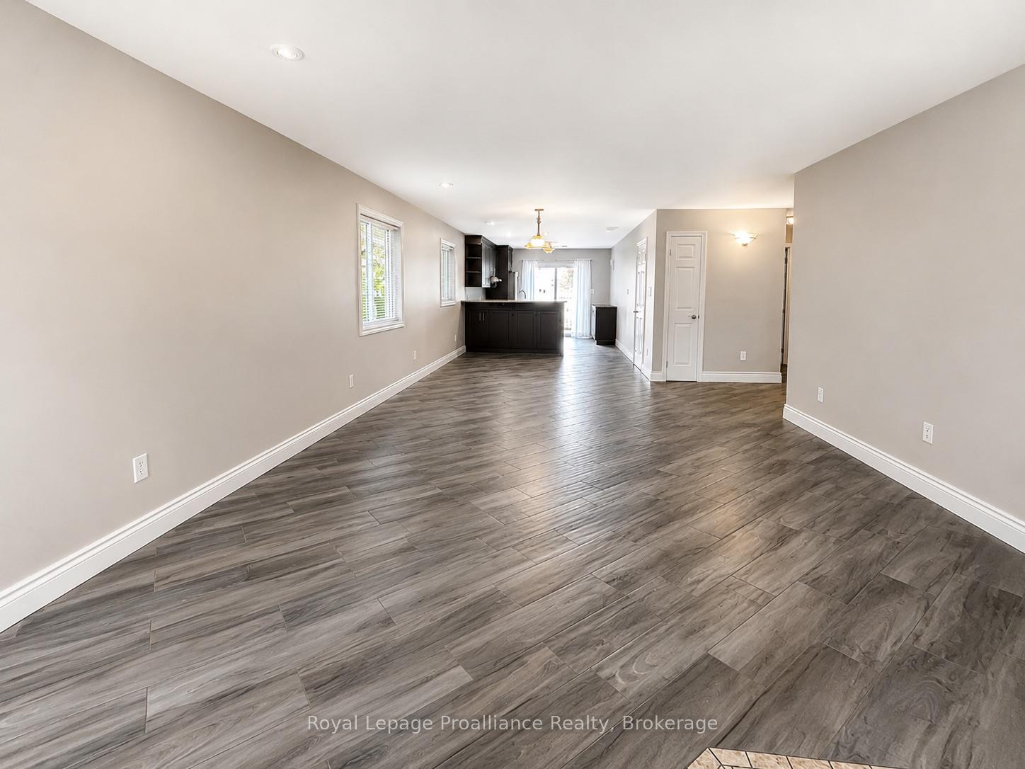 Photo 5 of 54 South John Street, Belleville, Belleville Ward — HOMEH