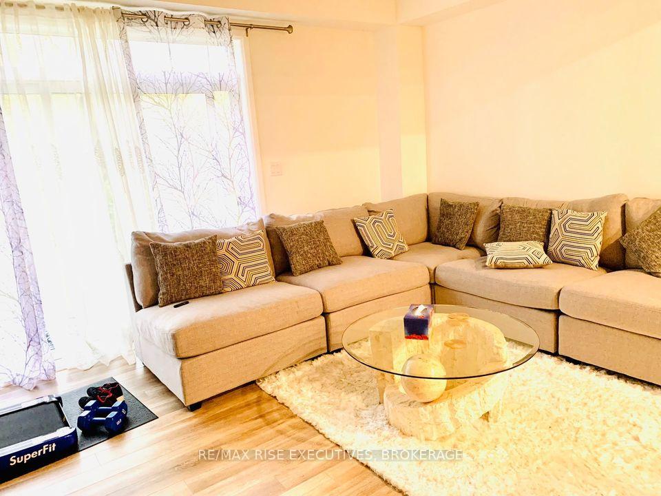 Photo 3 of 1644 Tenley Drive, Kingston, City Northwest — HOMEH