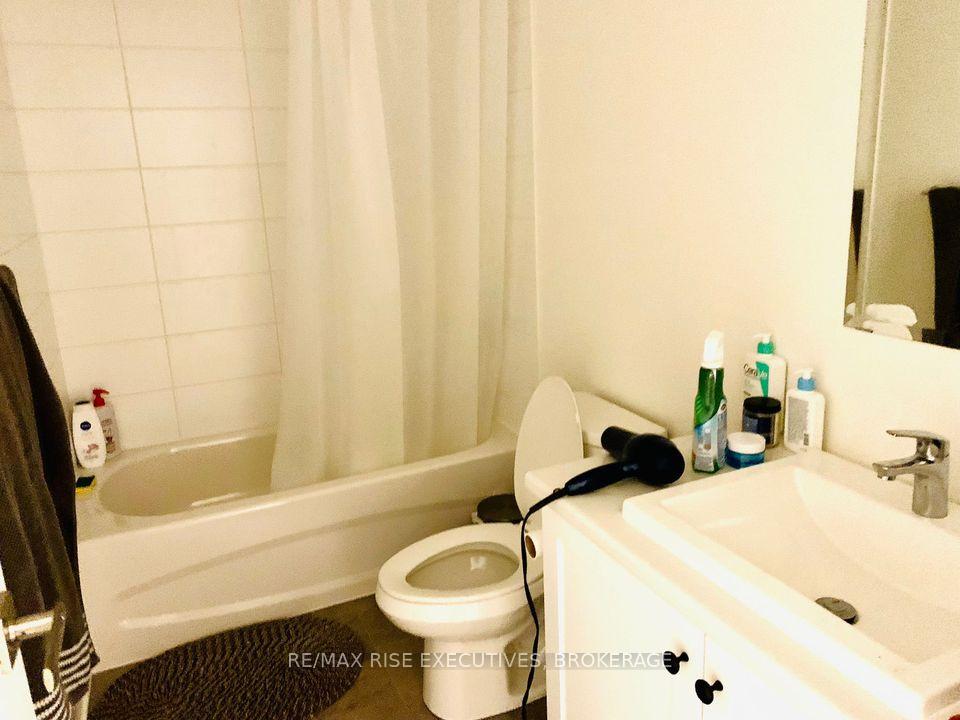 Photo 15 of 1644 Tenley Drive, Kingston, City Northwest — HOMEH