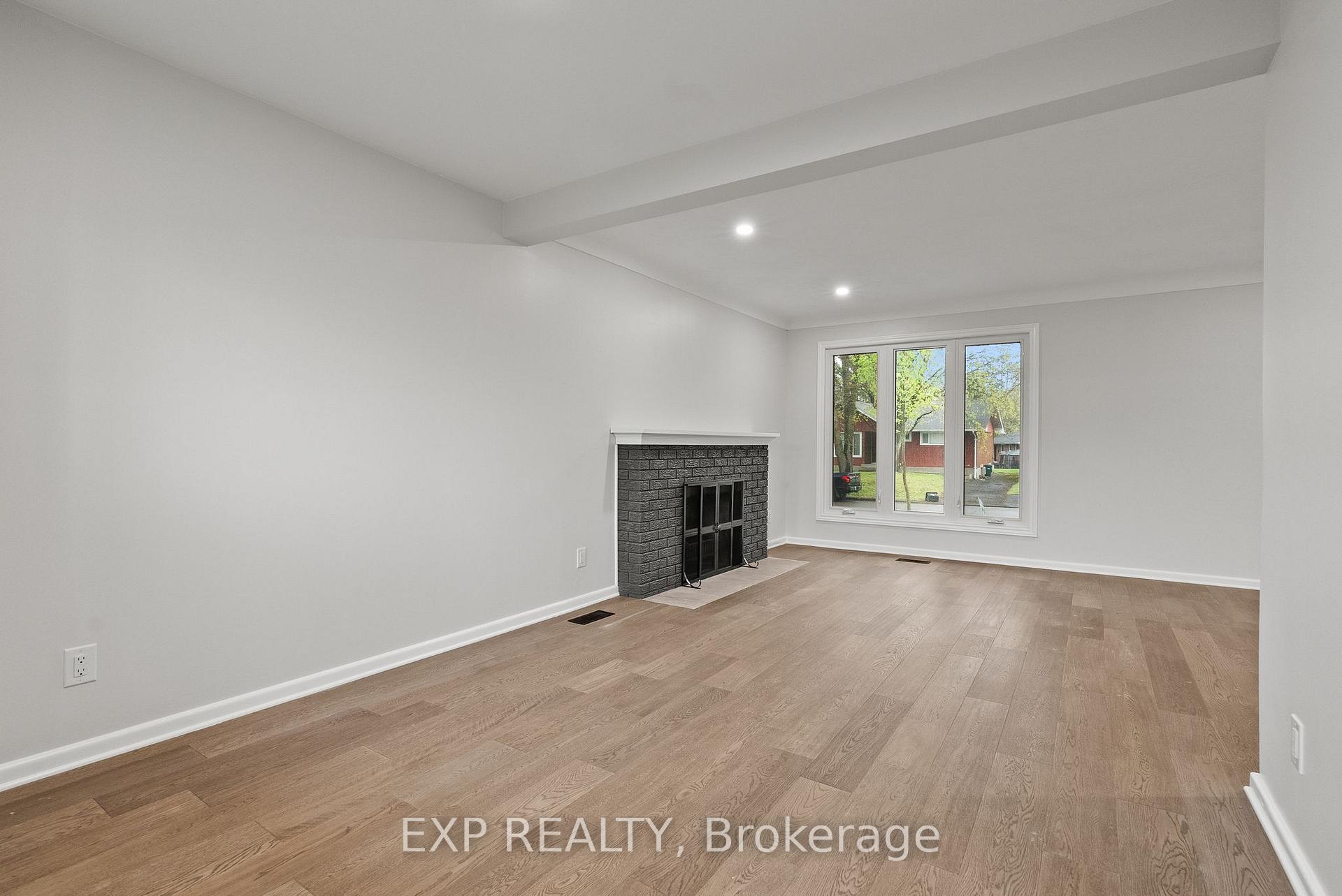 Photo 18 of 2393 Sheldon Avenue, Ottawa, Queensway Terrace South/Ridgeview — HOMEH