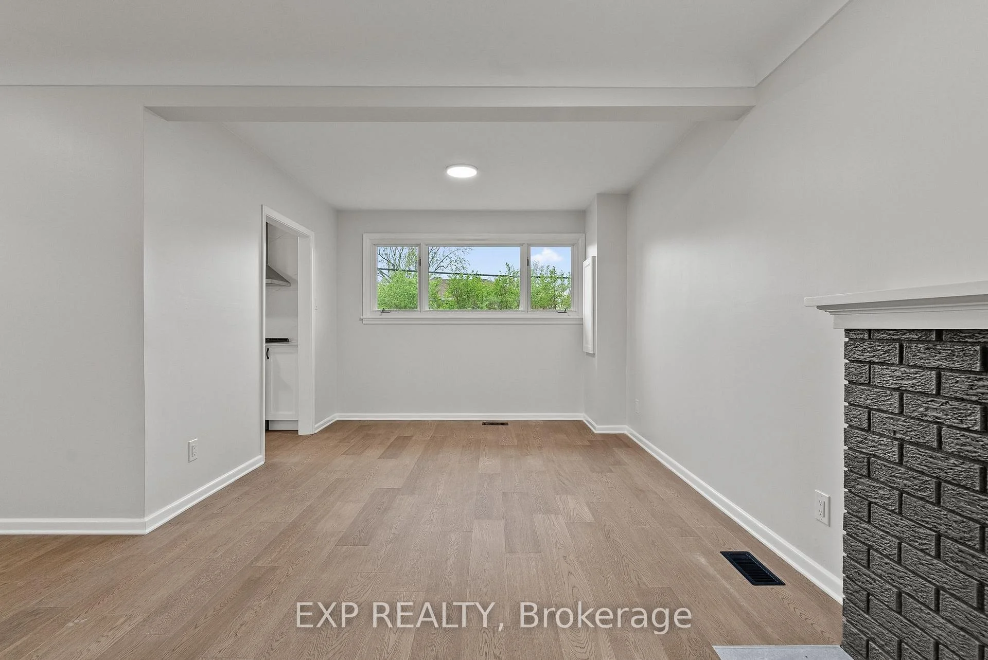 Photo 4 of 2393 Sheldon Avenue, Ottawa, Queensway Terrace South/Ridgeview — HOMEH