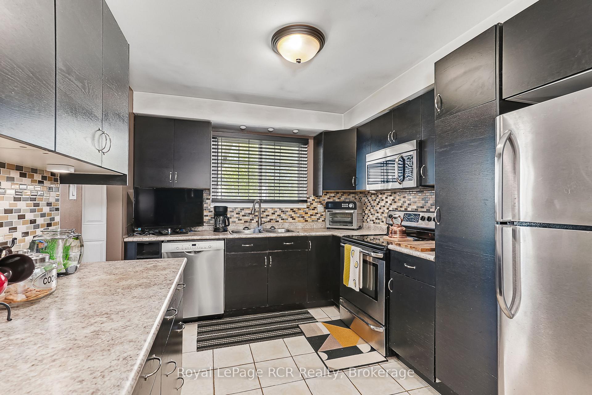 Photo 12 of 92 Alice Street, Collingwood — HOMEH
