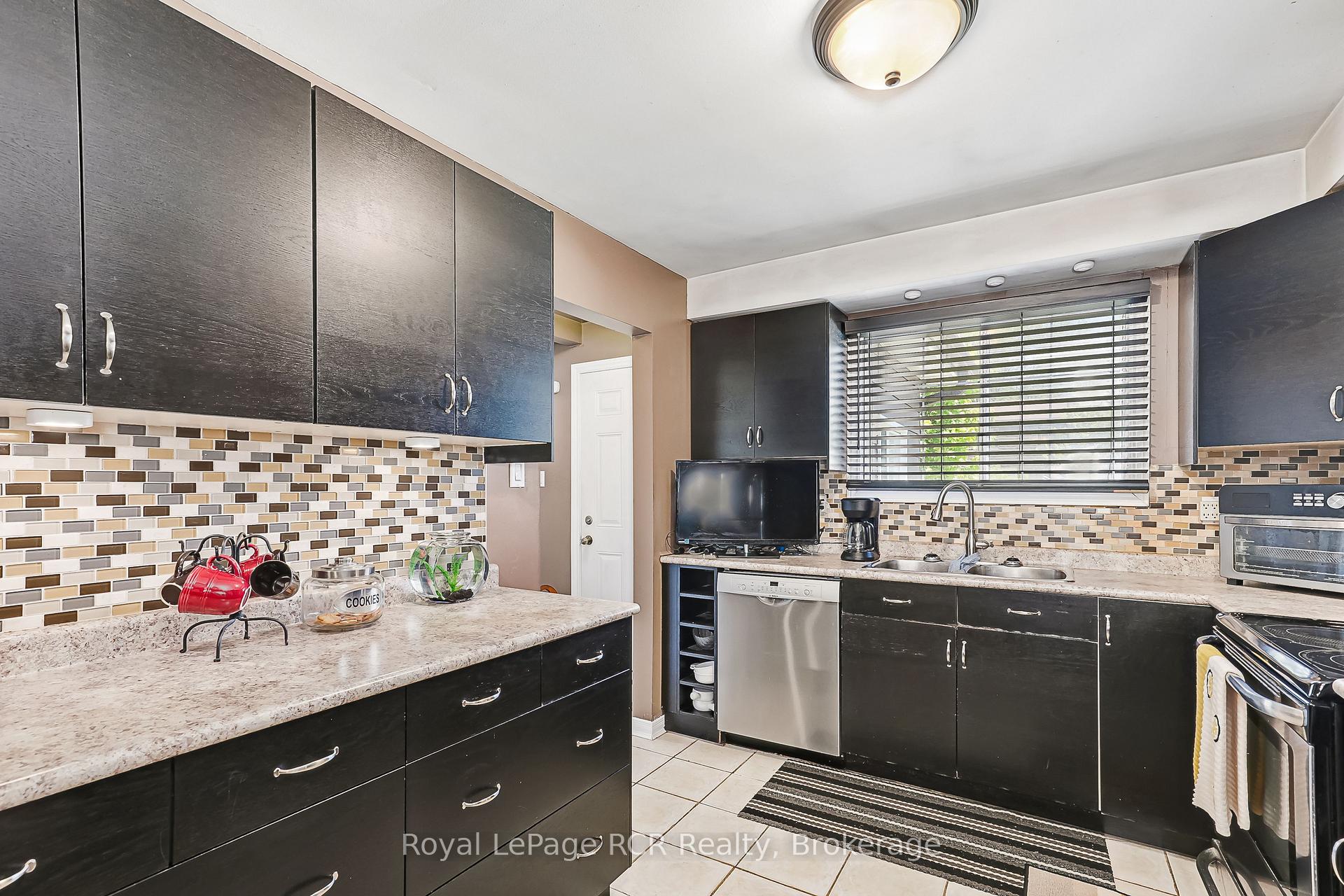 Photo 13 of 92 Alice Street, Collingwood — HOMEH