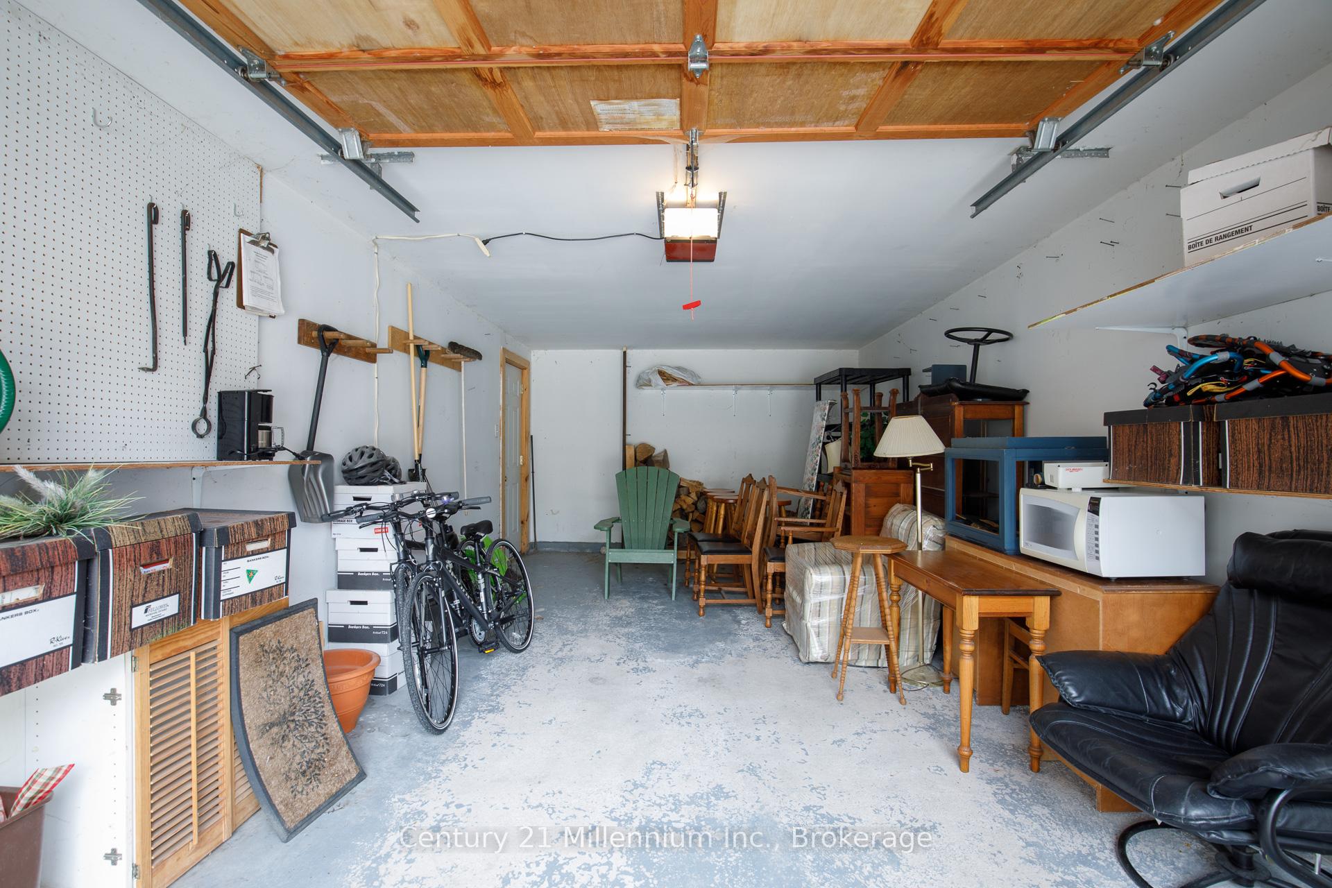 Photo 25 of 409 Mariners Way, Collingwood — HOMEH
