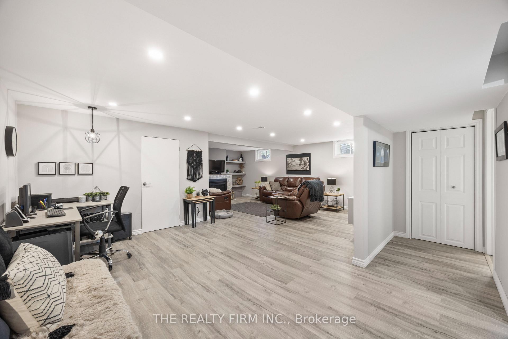 Photo 30 of 430 Magnolia Crescent, London, East A — HOMEH