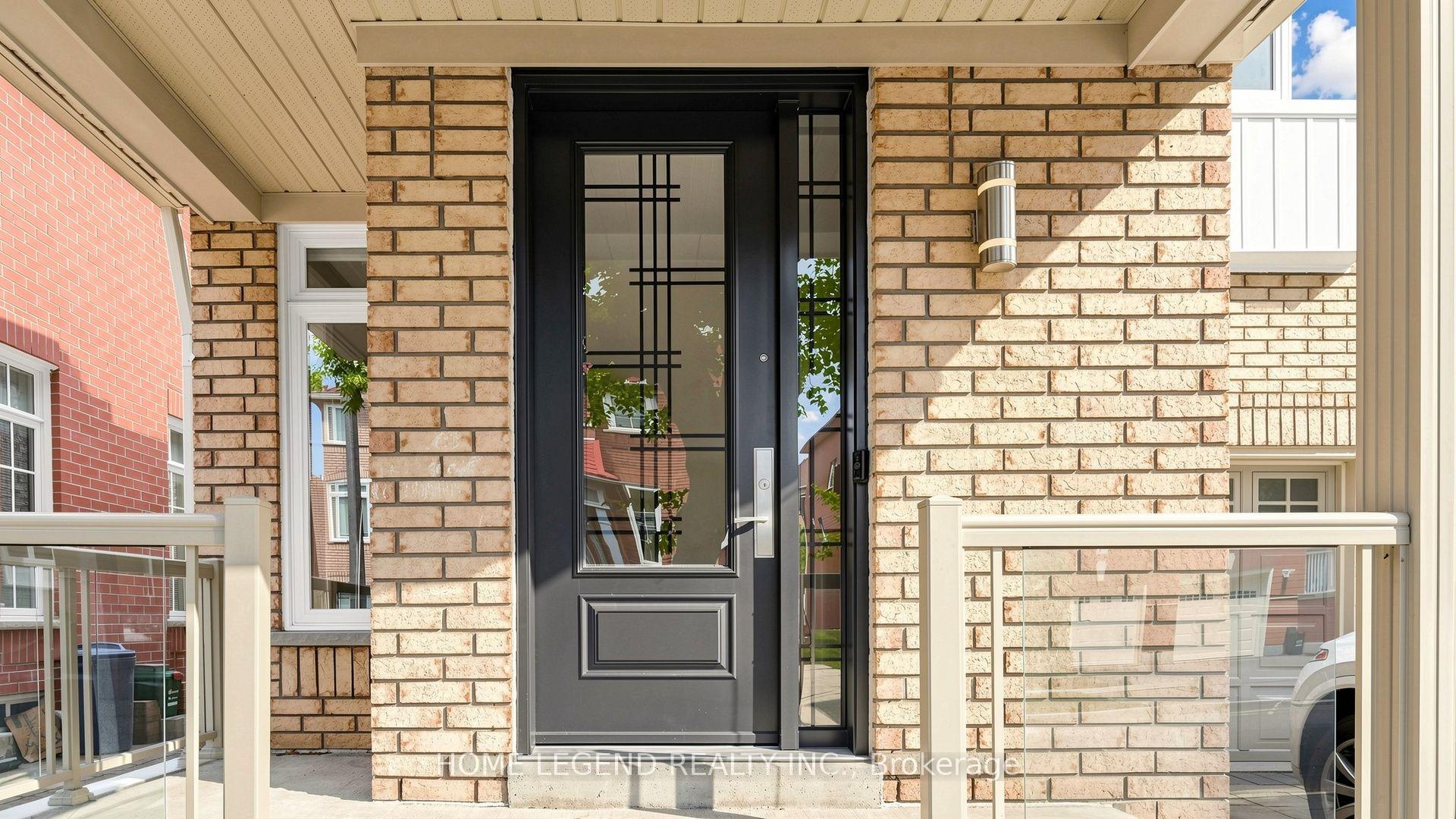 Photo 1 of 14 Mccaul Street, Markham, Berczy — HOMEH