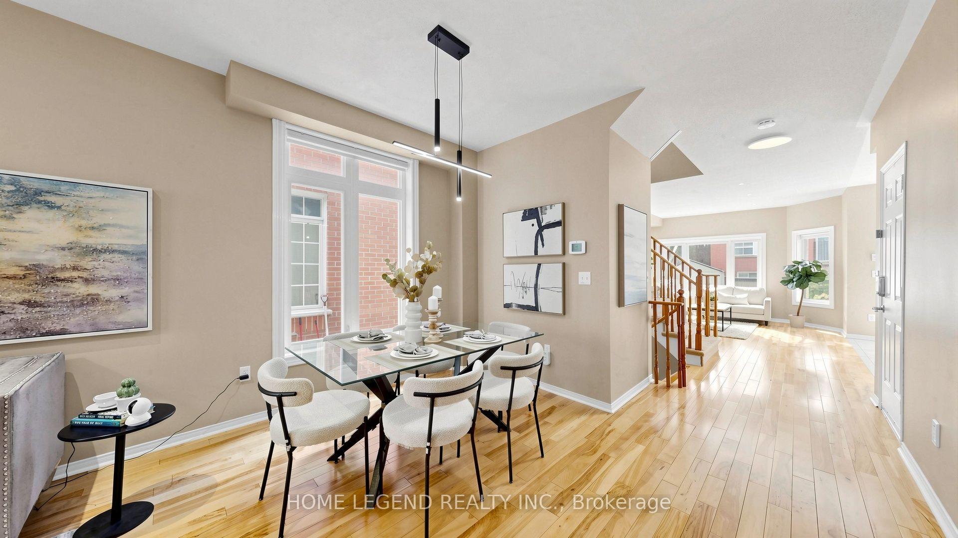 Photo 5 of 14 Mccaul Street, Markham, Berczy — HOMEH