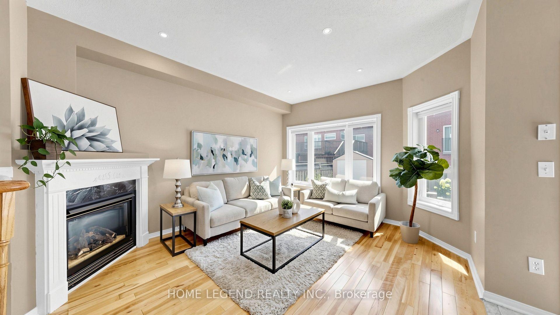 Photo 8 of 14 Mccaul Street, Markham, Berczy — HOMEH