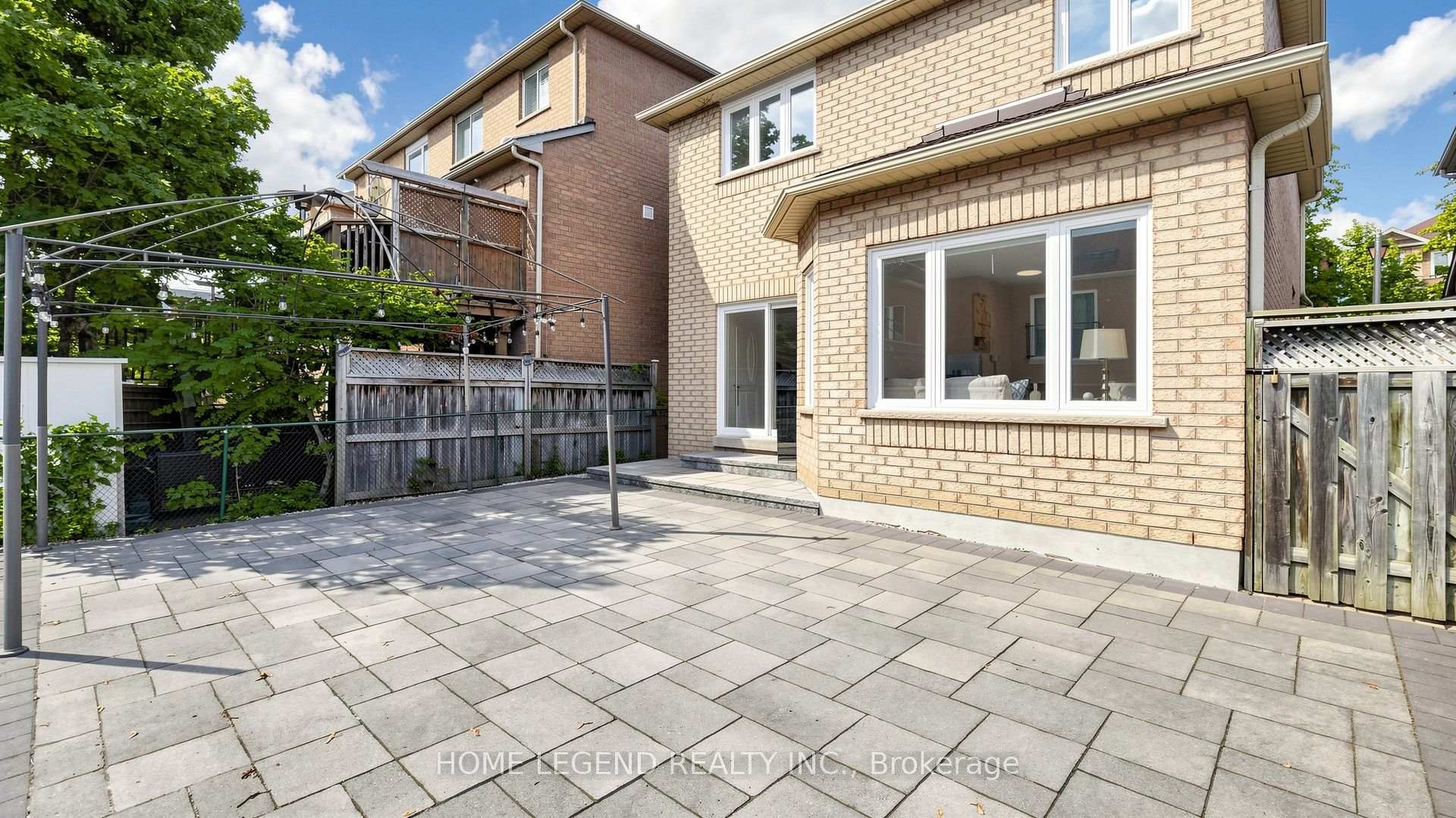 Photo 30 of 14 Mccaul Street, Markham, Berczy — HOMEH