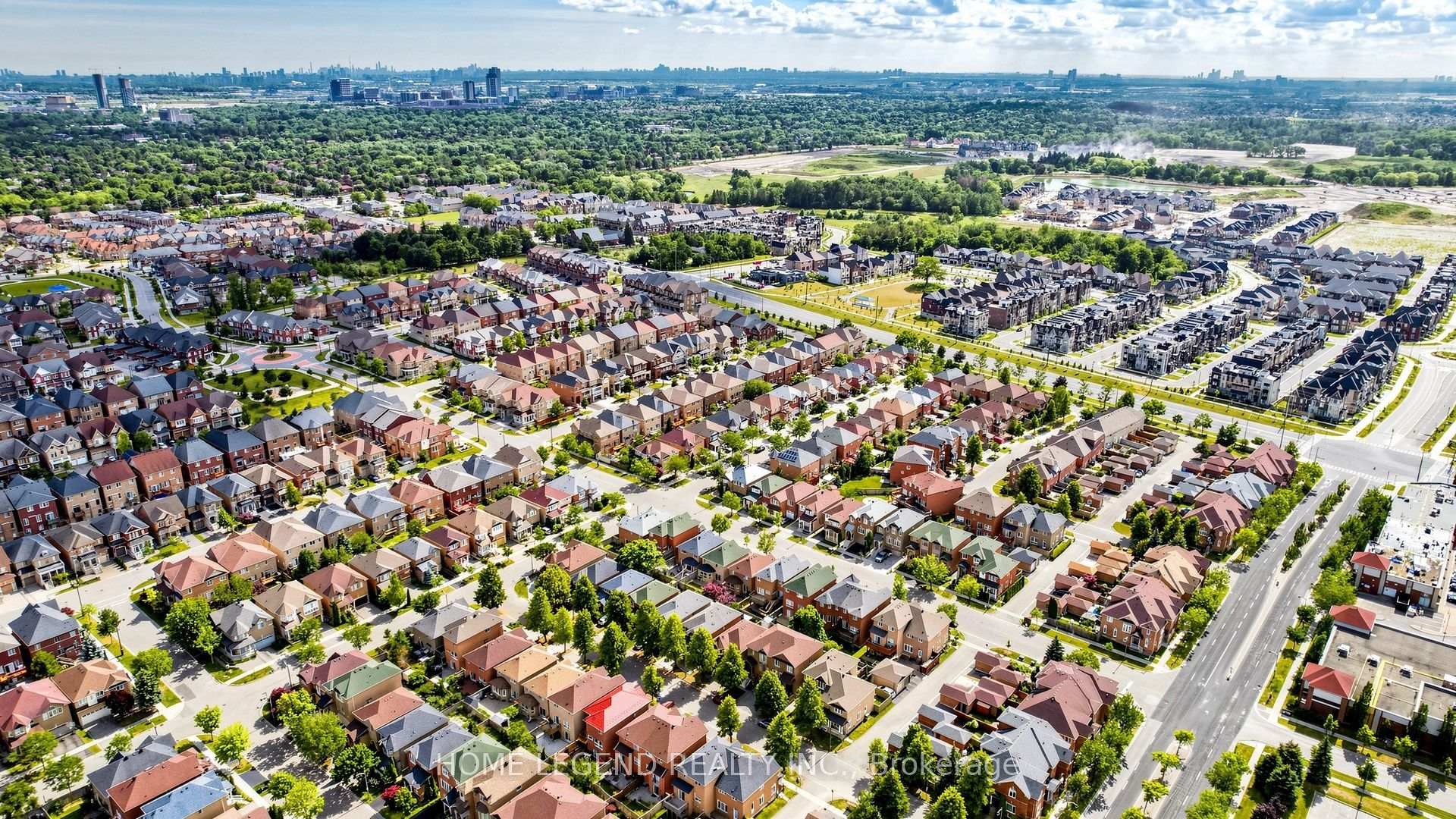 Photo 42 of 14 Mccaul Street, Markham, Berczy — HOMEH
