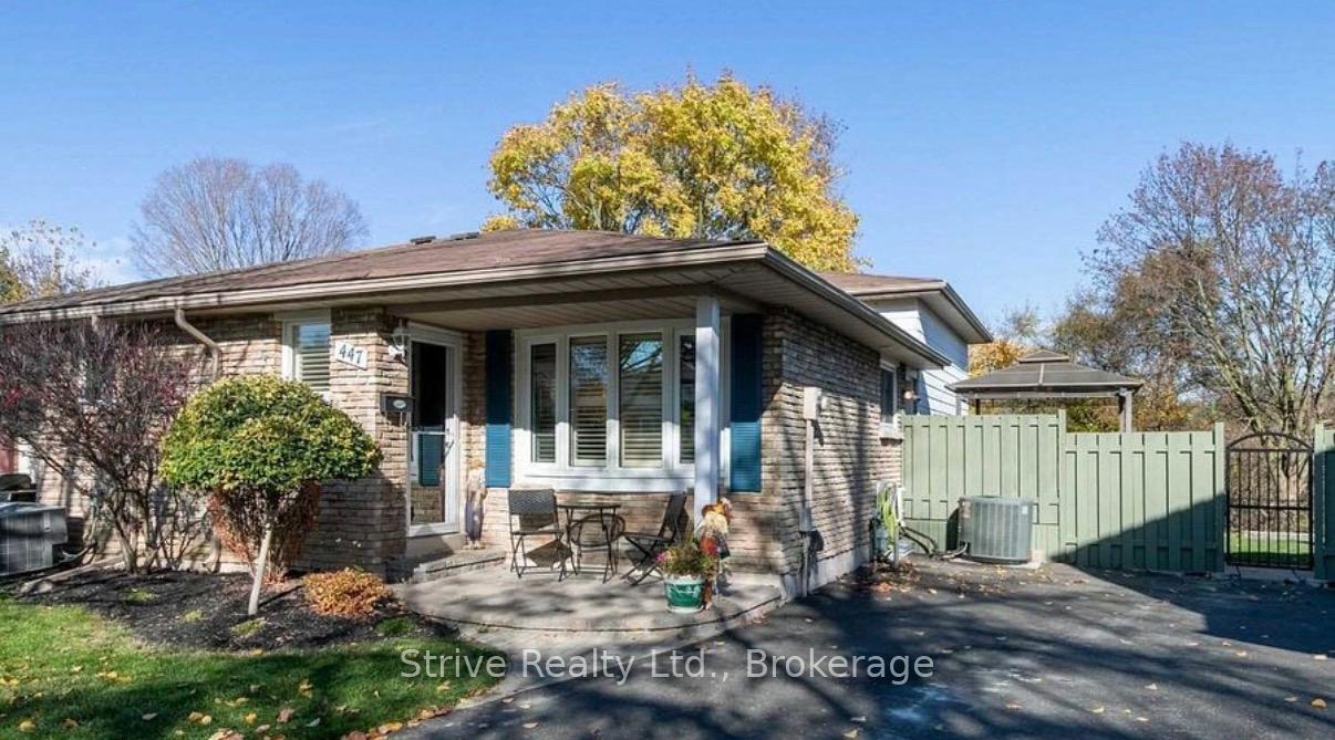Photo 1 of 447 Harcourt Boulevard, Oshawa, Donevan — HOMEH