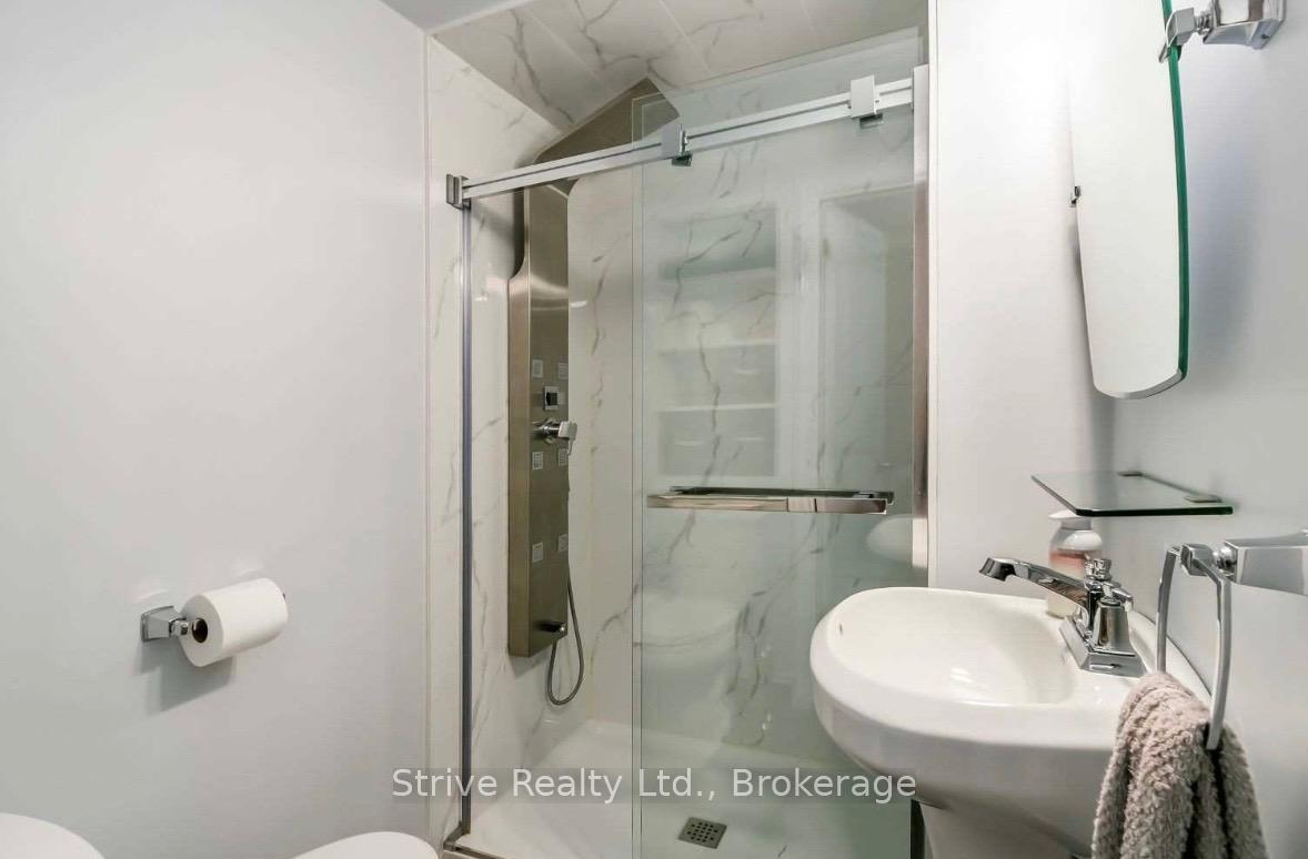 Photo 6 of 447 Harcourt Boulevard, Oshawa, Donevan — HOMEH