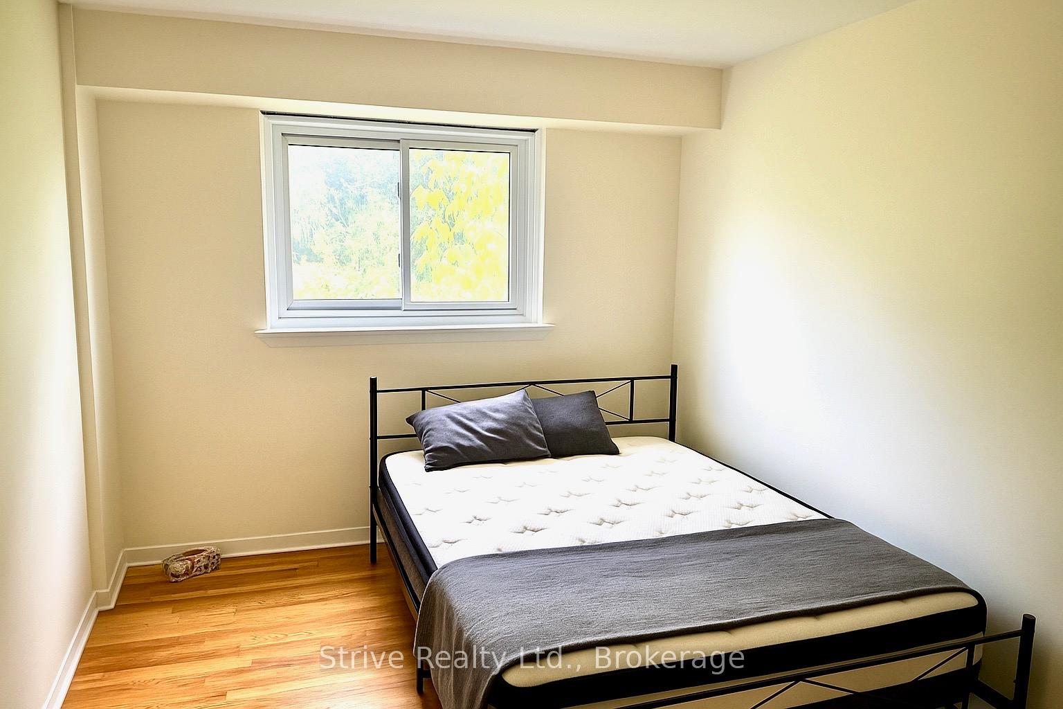 Photo 9 of 447 Harcourt Boulevard, Oshawa, Donevan — HOMEH