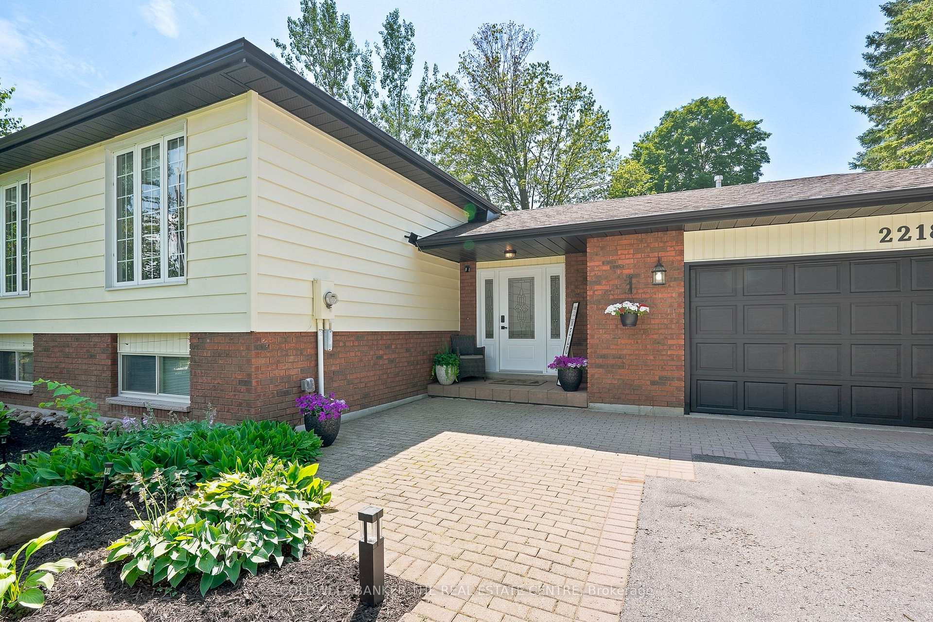 Photo 3 of 2218 Mildred Avenue, Innisfil, Alcona — HOMEH