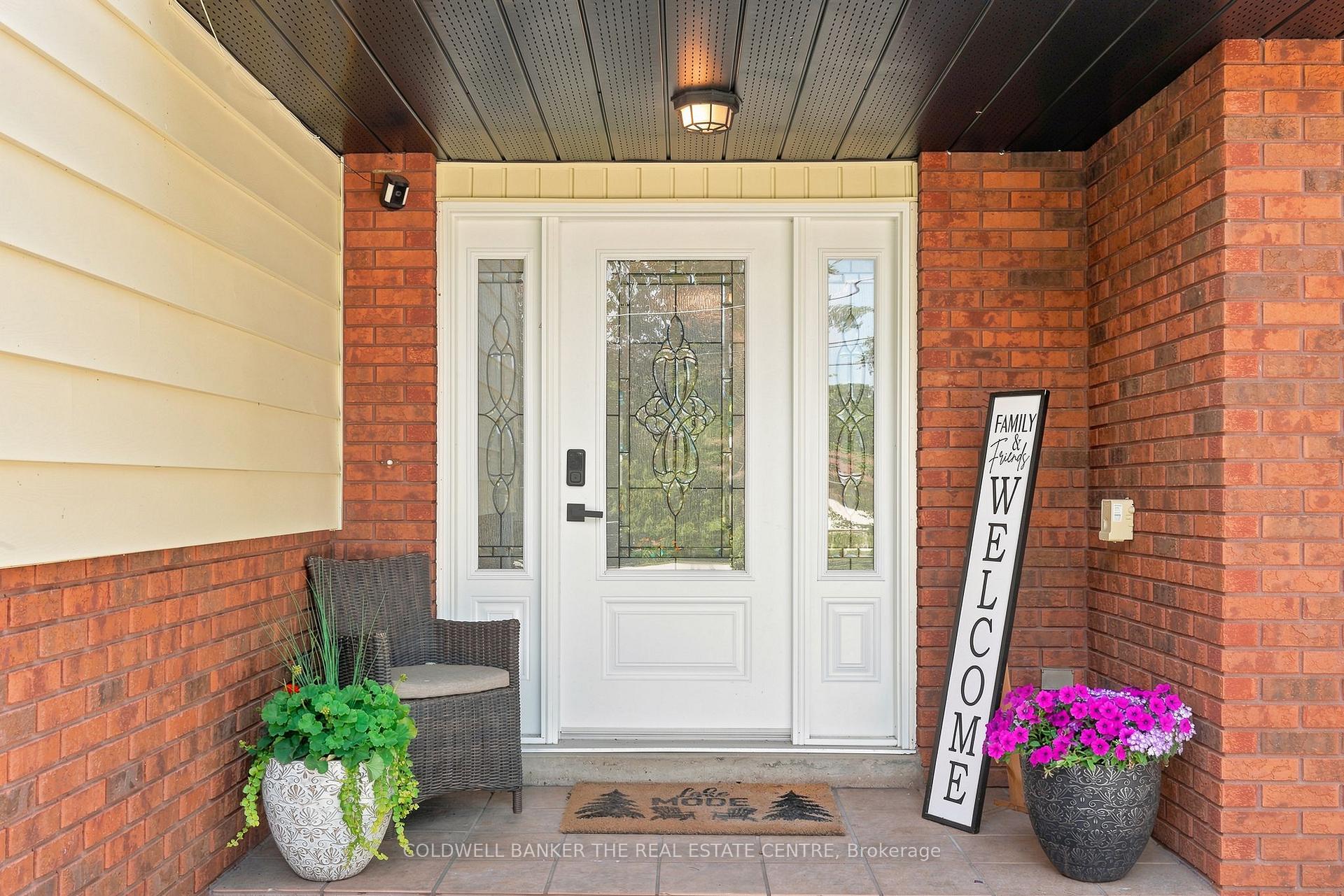 Photo 4 of 2218 Mildred Avenue, Innisfil, Alcona — HOMEH