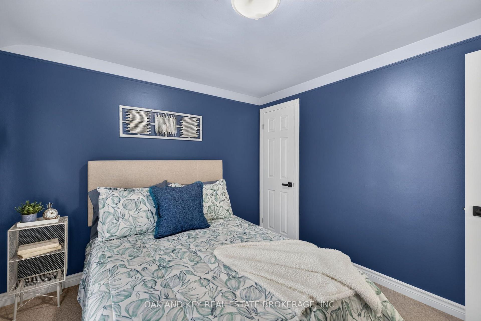 Photo 16 of 323 Clarke Road, London, East H — HOMEH