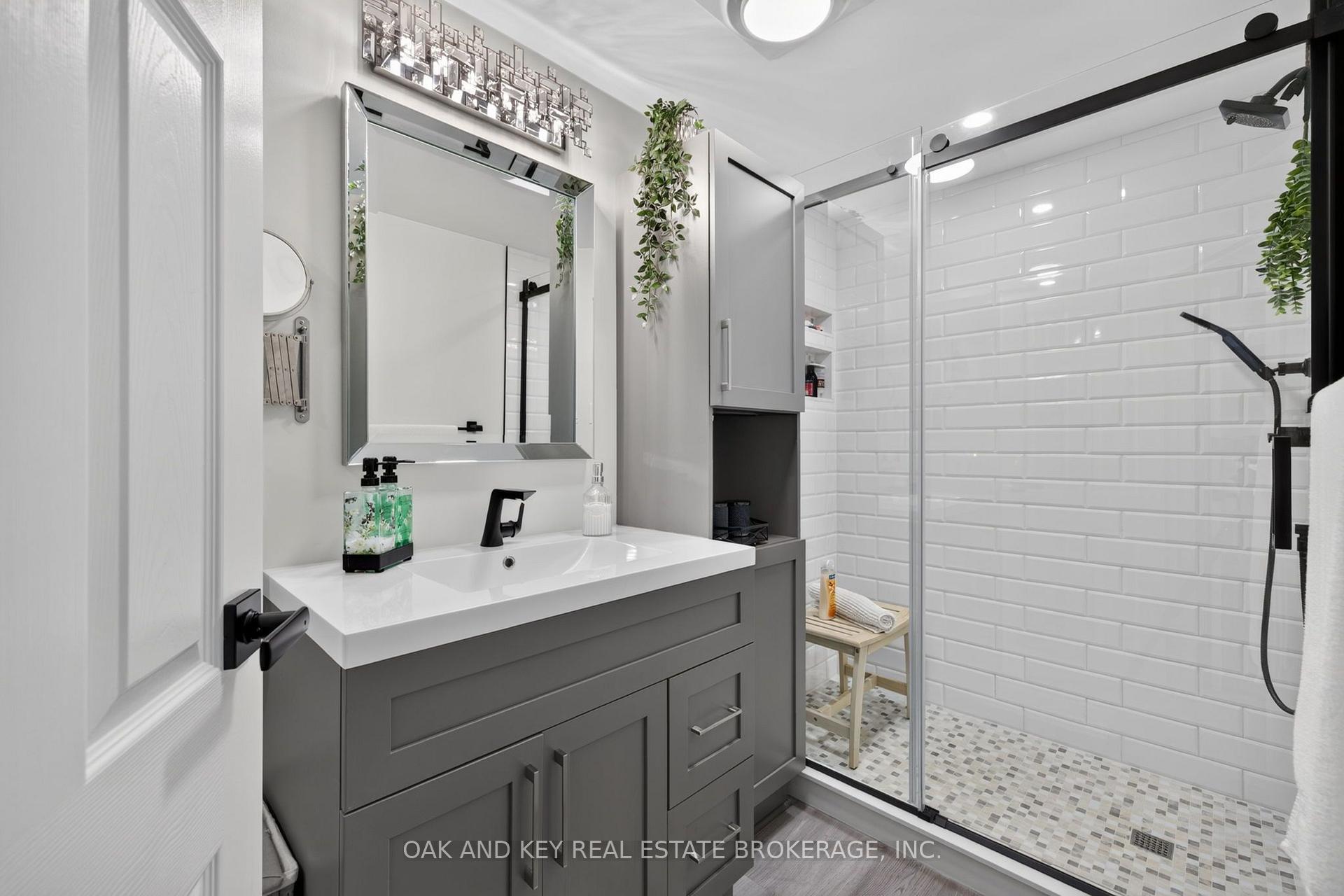 Photo 26 of 323 Clarke Road, London, East H — HOMEH