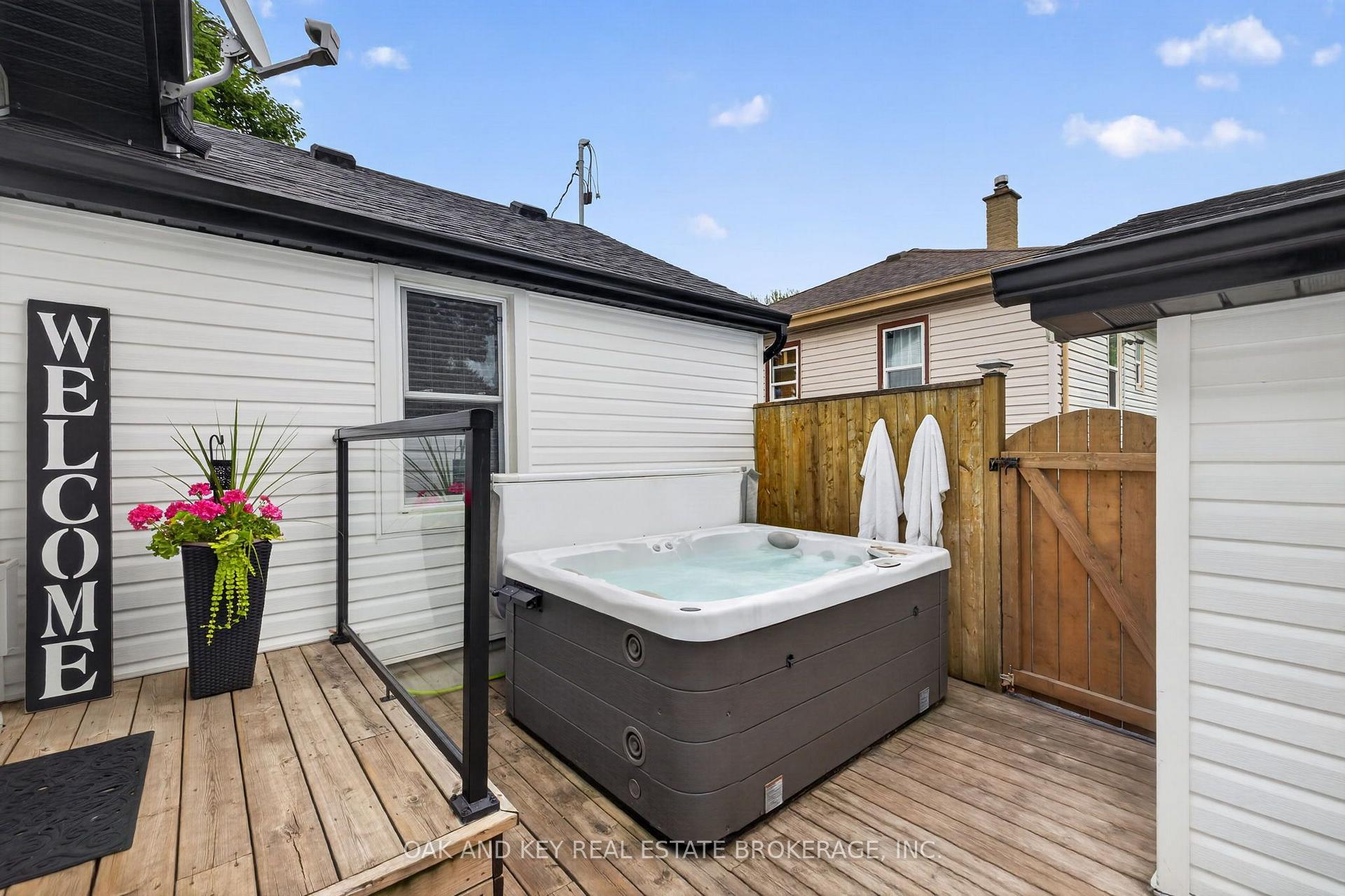 Photo 42 of 323 Clarke Road, London, East H — HOMEH