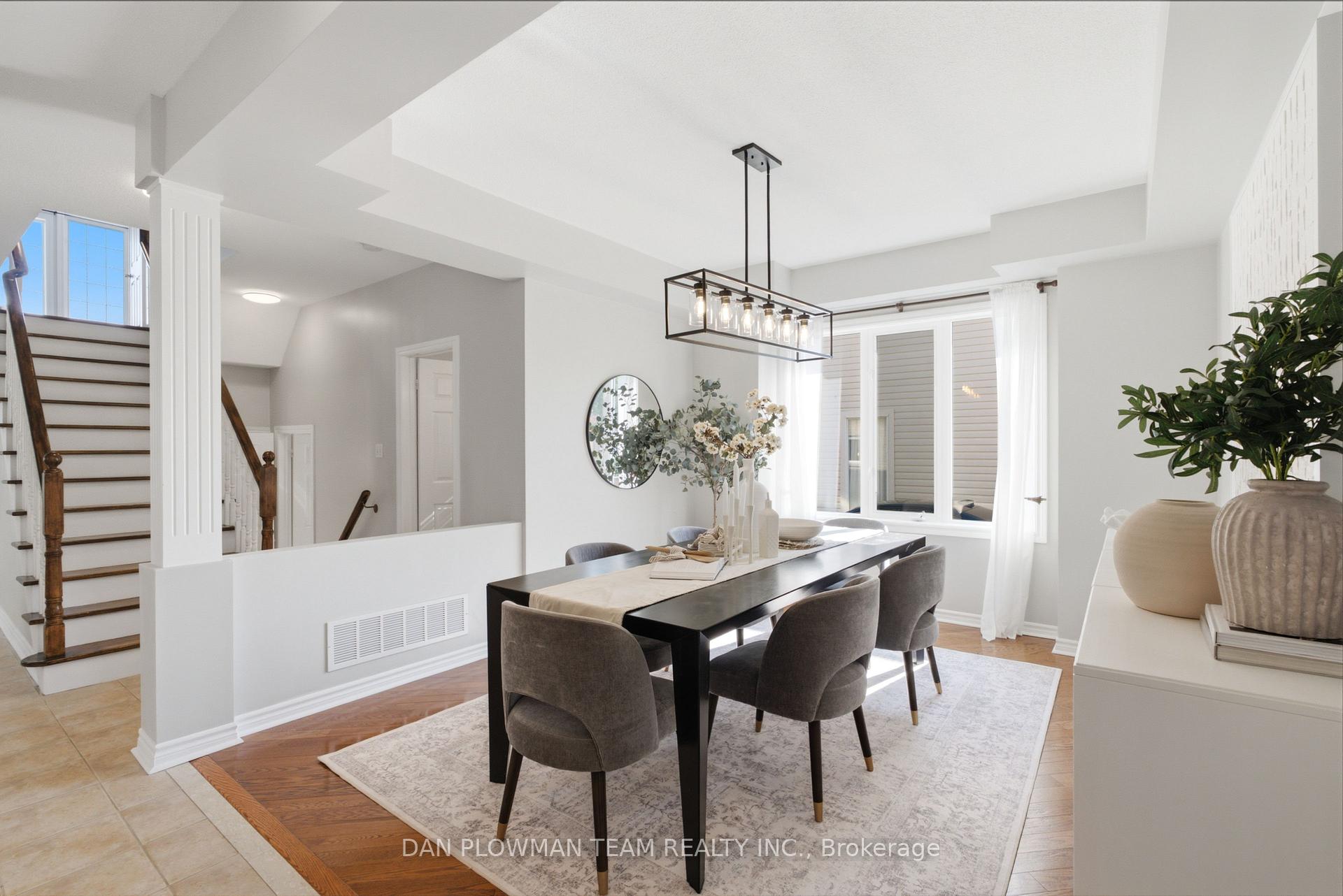 Photo 10 of 30 Weldon Street, Whitby, Rolling Acres — HOMEH