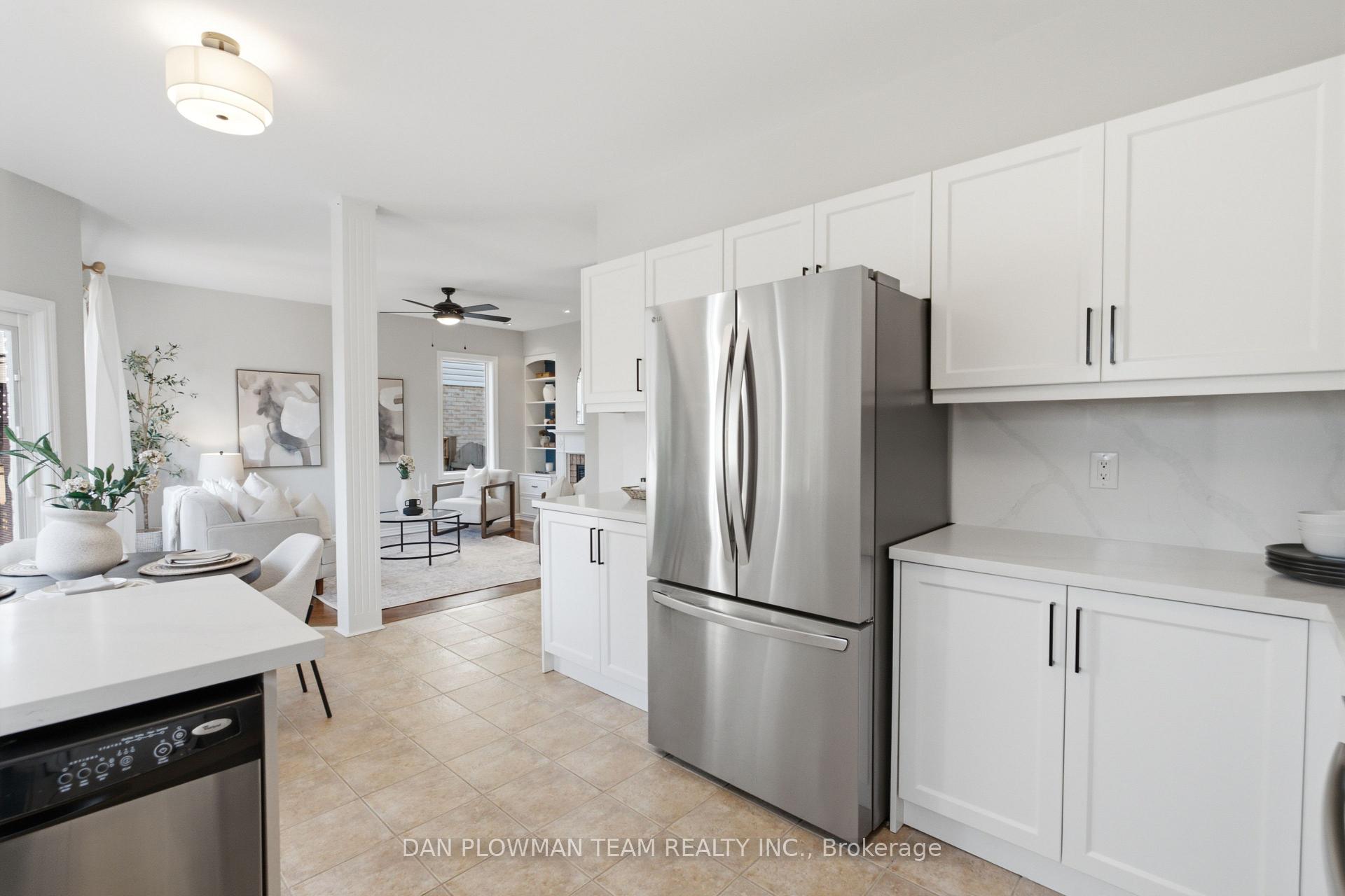 Photo 14 of 30 Weldon Street, Whitby, Rolling Acres — HOMEH