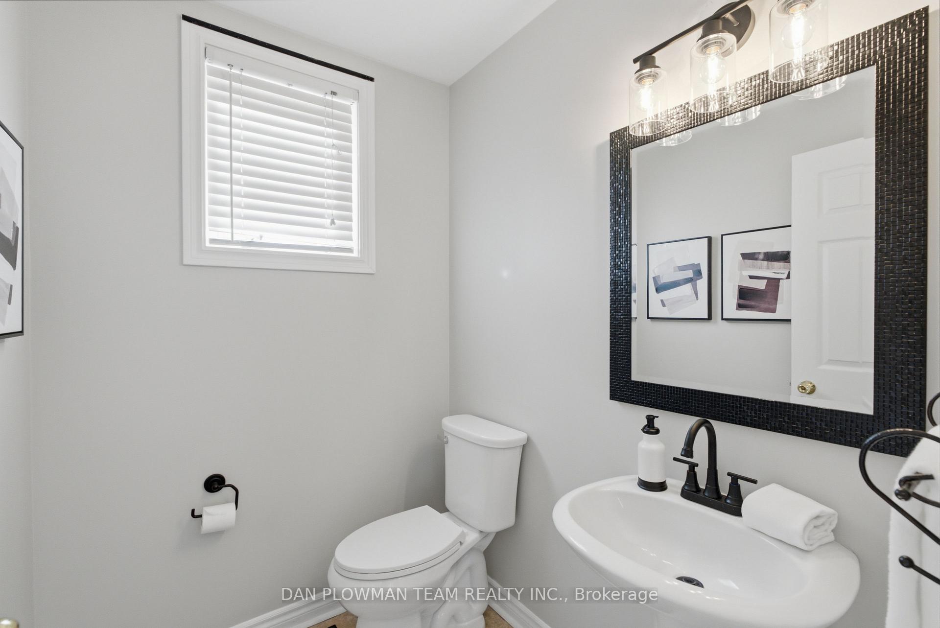 Photo 21 of 30 Weldon Street, Whitby, Rolling Acres — HOMEH