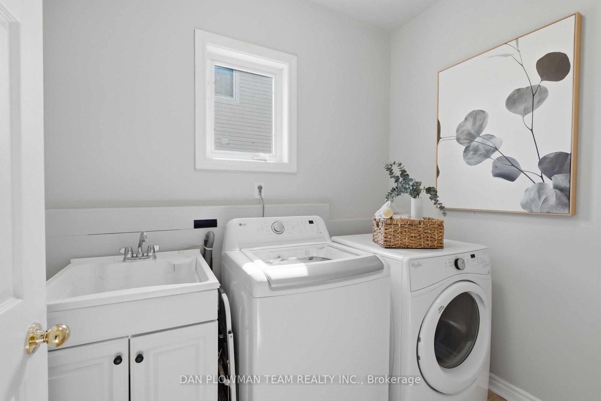 Photo 22 of 30 Weldon Street, Whitby, Rolling Acres — HOMEH