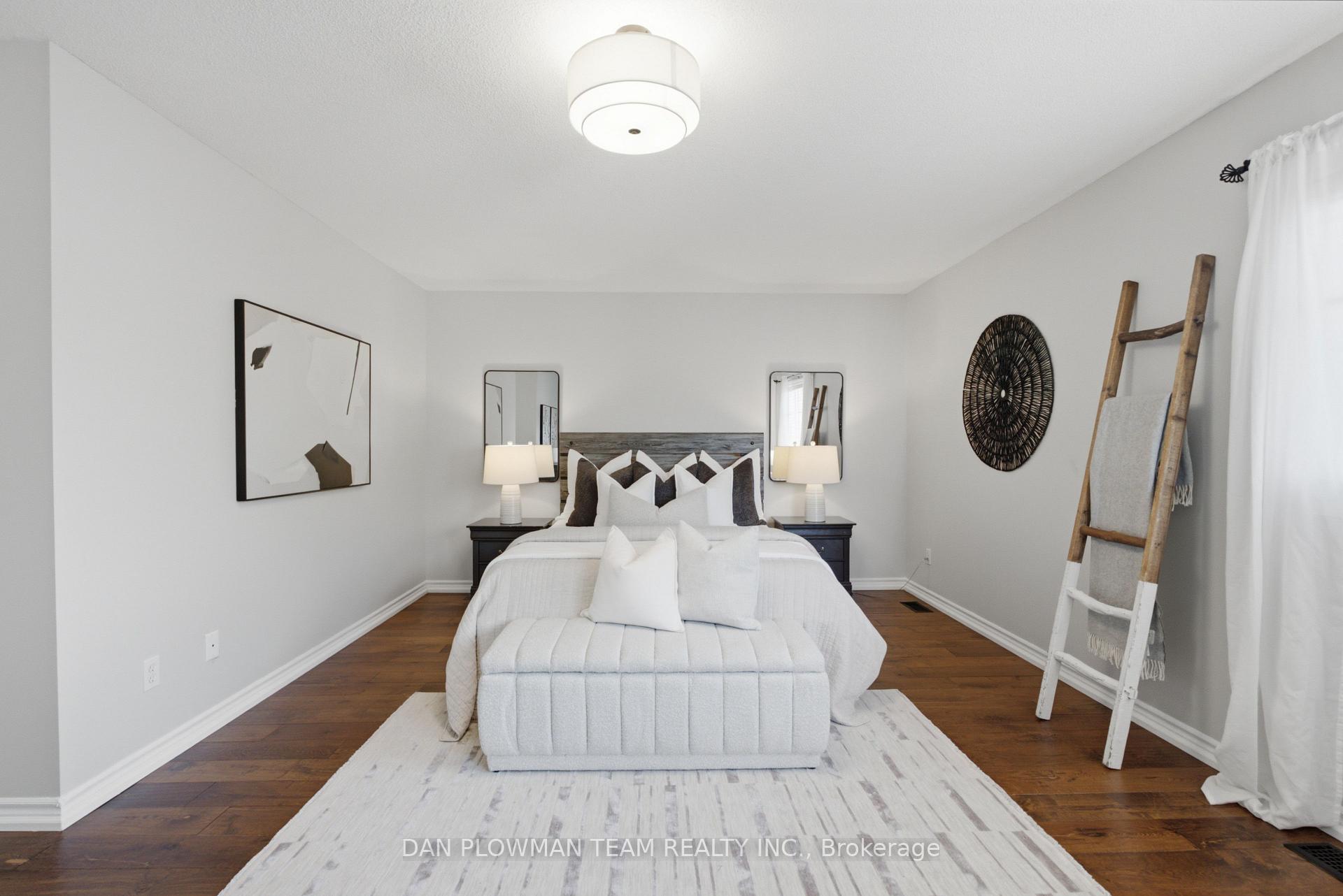 Photo 24 of 30 Weldon Street, Whitby, Rolling Acres — HOMEH