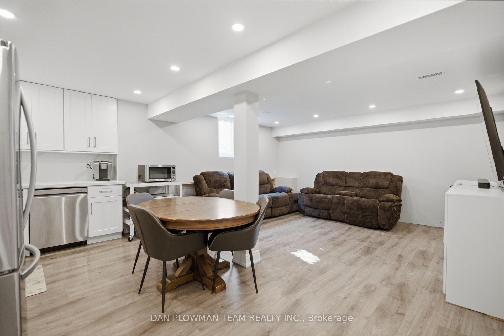 Photo 33 of 30 Weldon Street, Whitby, Rolling Acres — HOMEH
