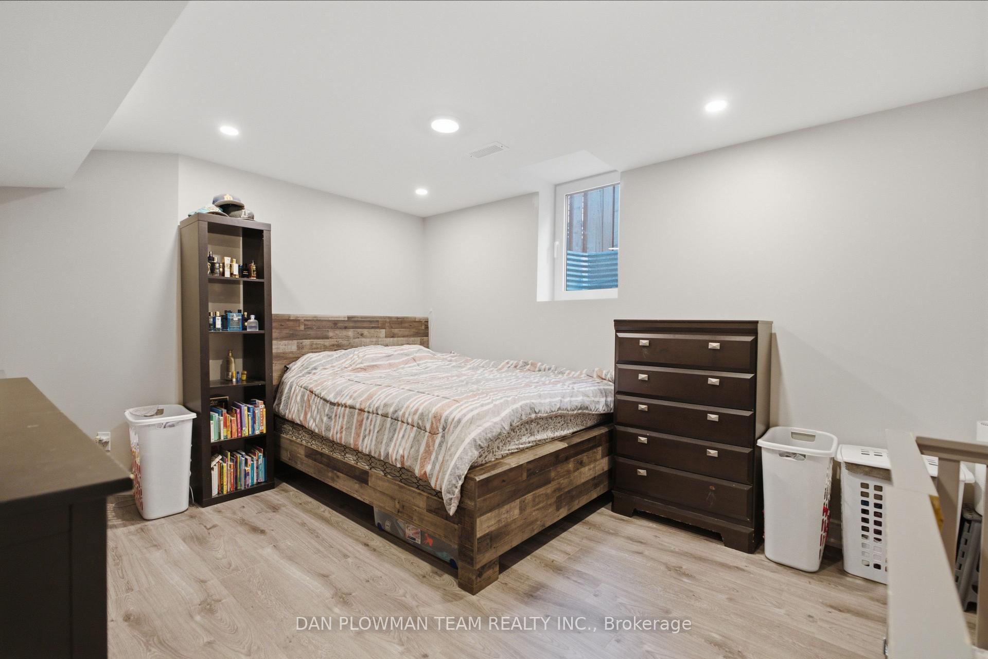Photo 37 of 30 Weldon Street, Whitby, Rolling Acres — HOMEH