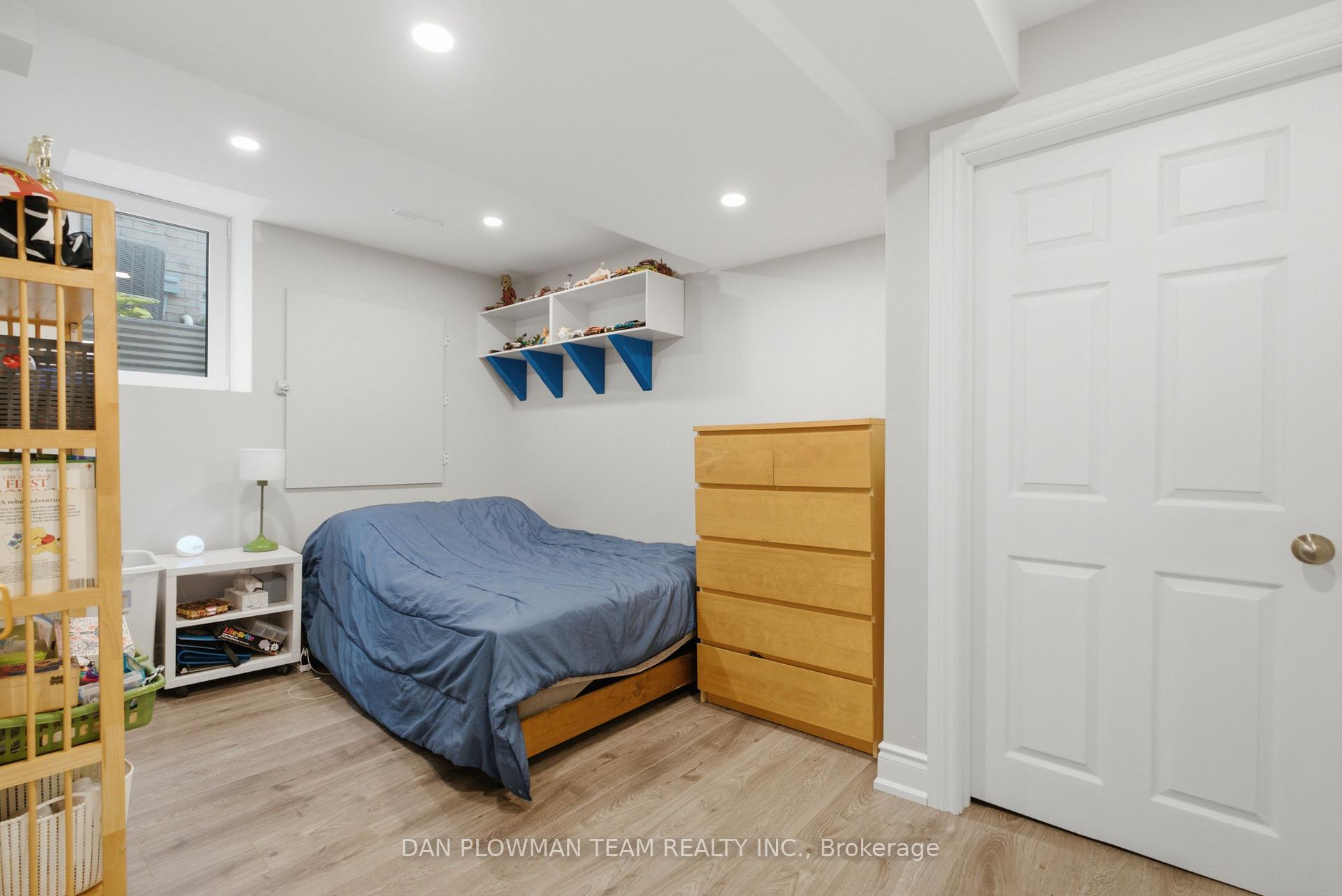 Photo 39 of 30 Weldon Street, Whitby, Rolling Acres — HOMEH