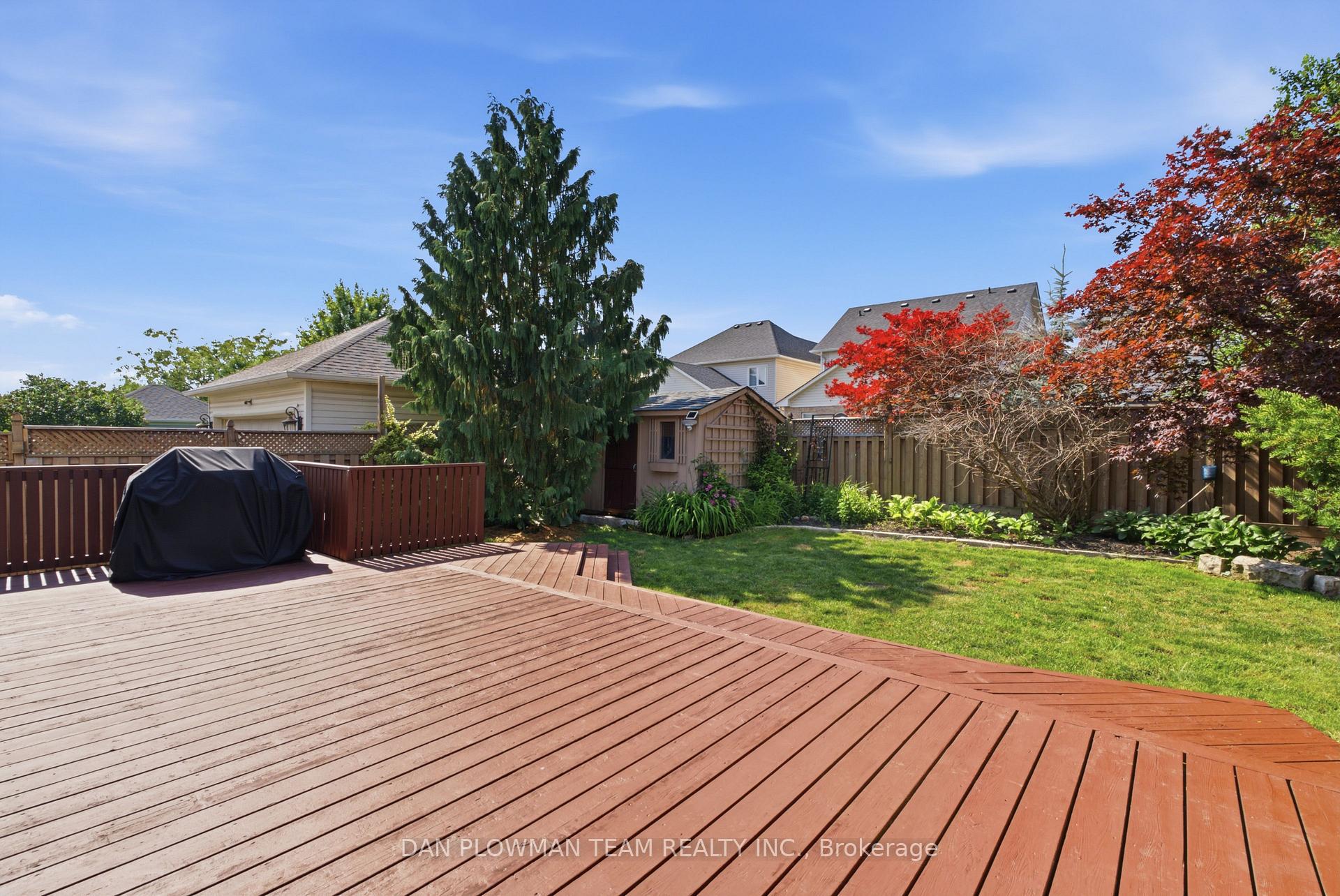 Photo 43 of 30 Weldon Street, Whitby, Rolling Acres — HOMEH