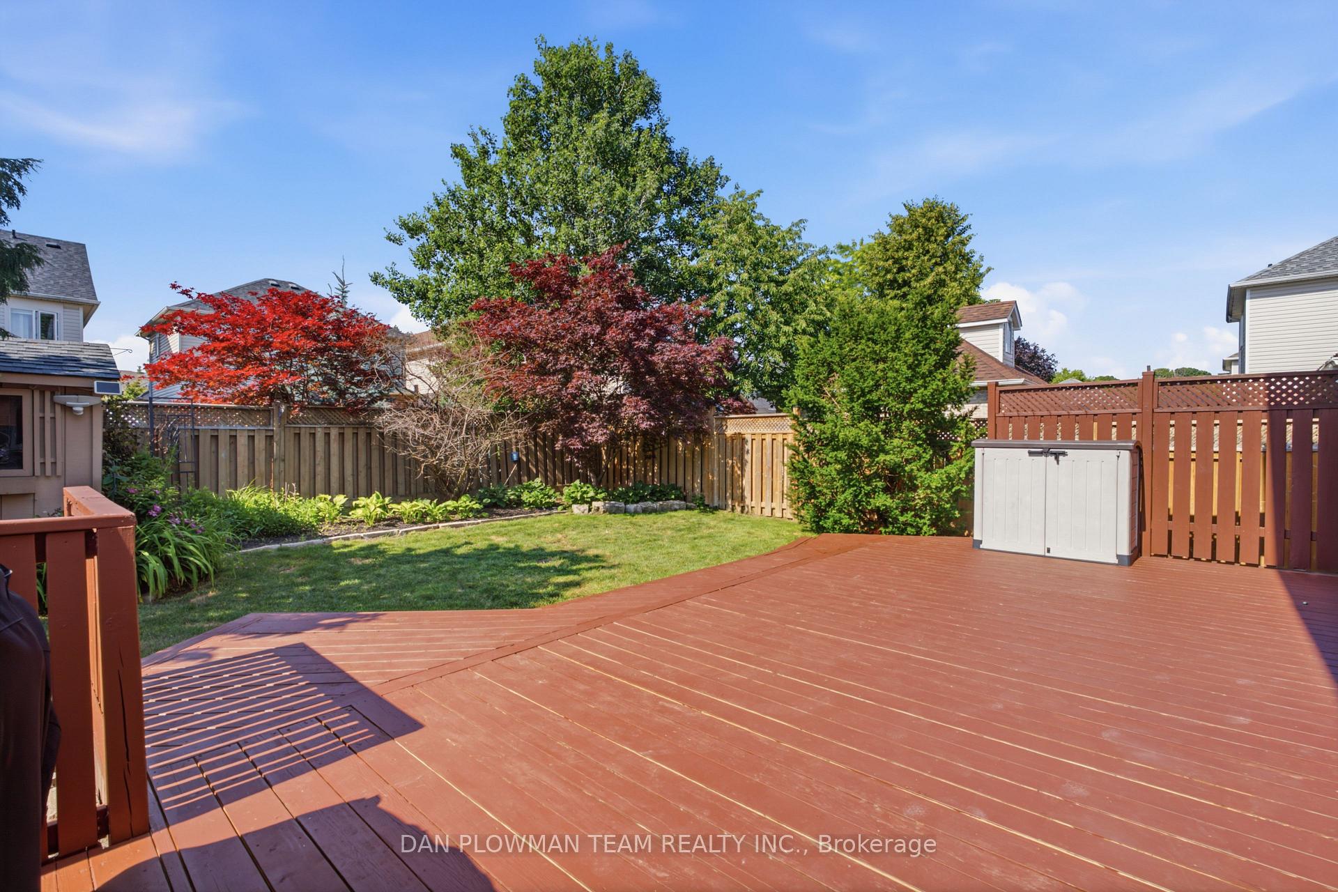 Photo 44 of 30 Weldon Street, Whitby, Rolling Acres — HOMEH