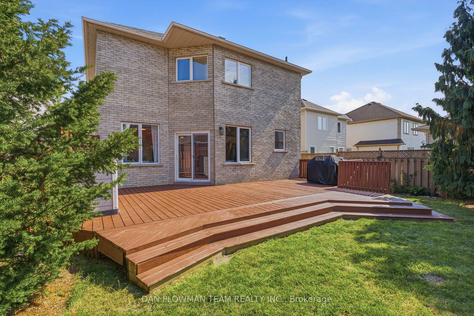 Photo 46 of 30 Weldon Street, Whitby, Rolling Acres — HOMEH