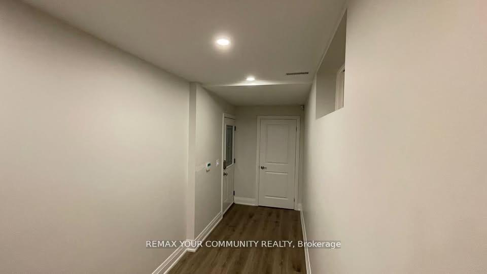 Photo 12 of Unit Lower, 5 Raymore Drive, Etobicoke, Humber Heights — HOMEH